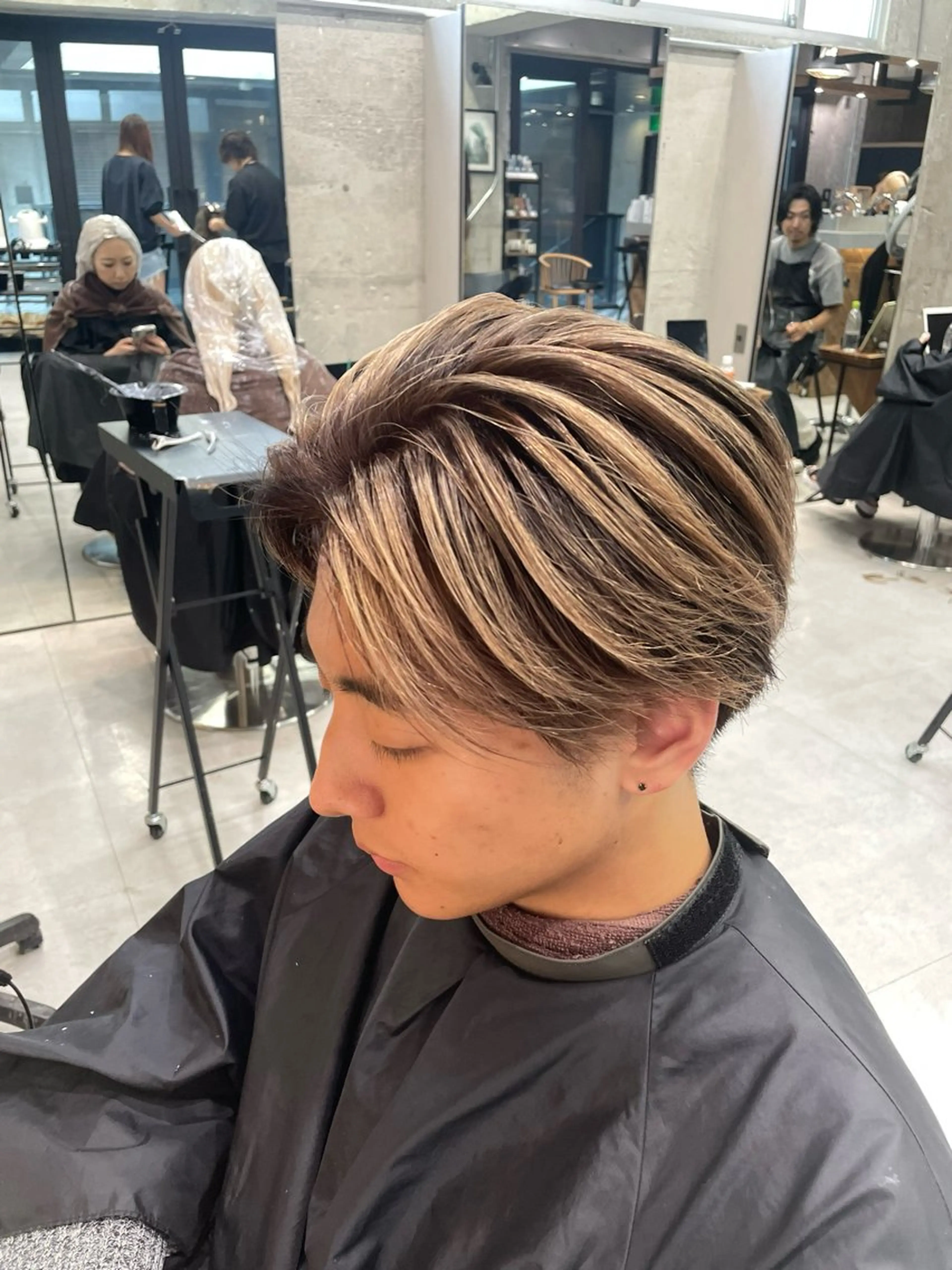 ミディアム ヘアカラー 🇺🇸ルミナ🔥 海外ハイライトのヘアスタイル