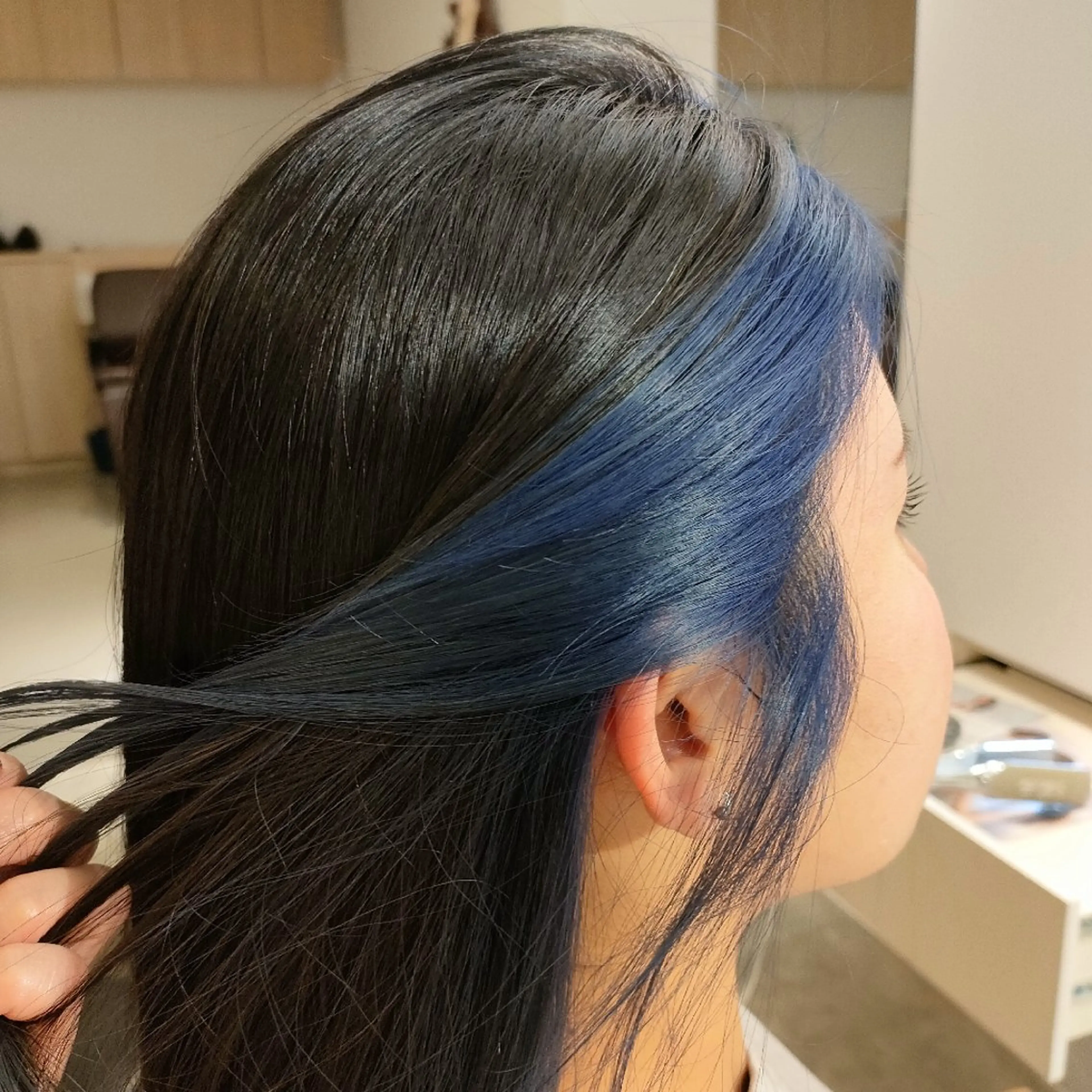 ロング カラー ブリーチ カット ヘアカラー ❁︎NOAN❁︎ レイヤーカットのヘアスタイル