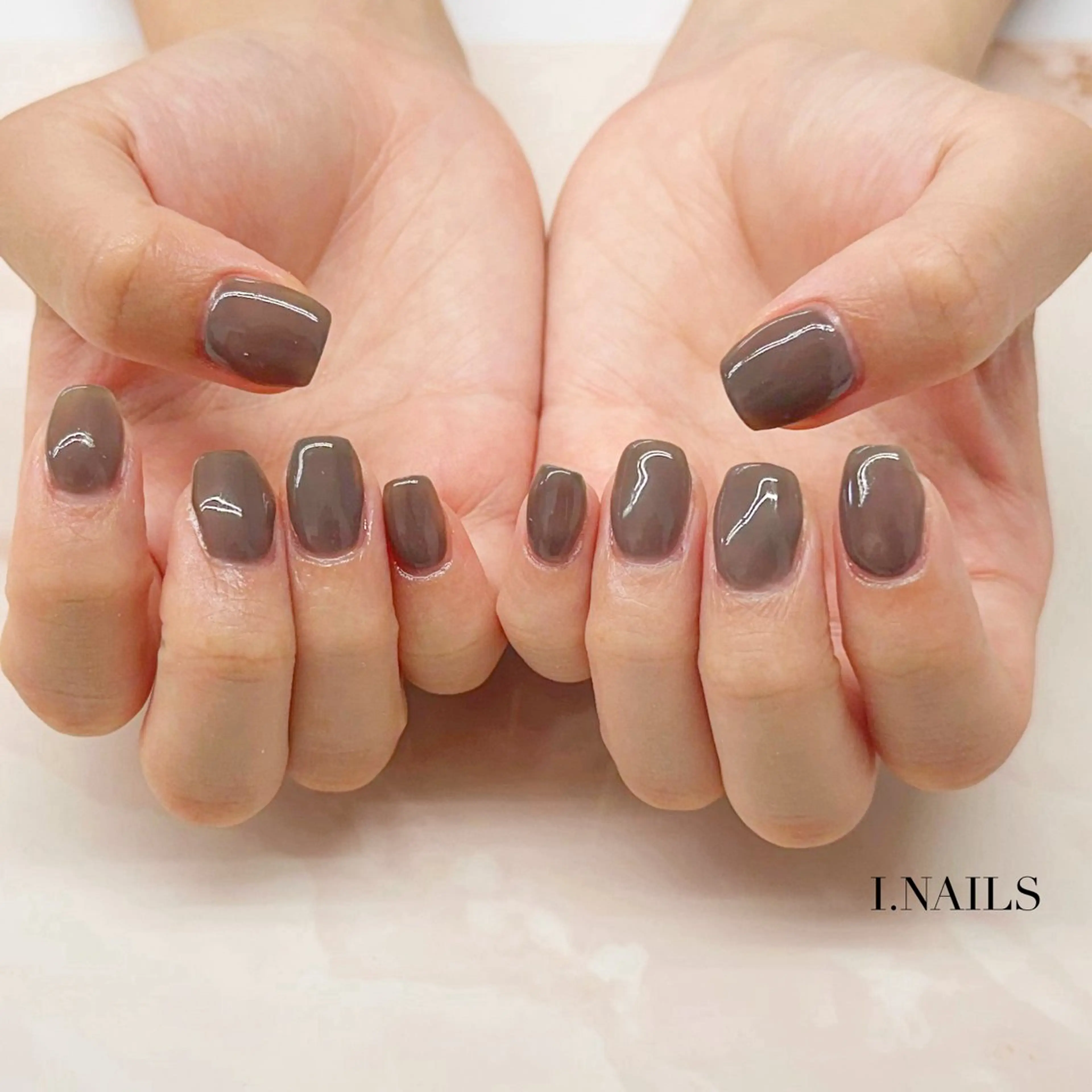 ネイル アイネイルズ所属・早川 梓のネイルデザイン