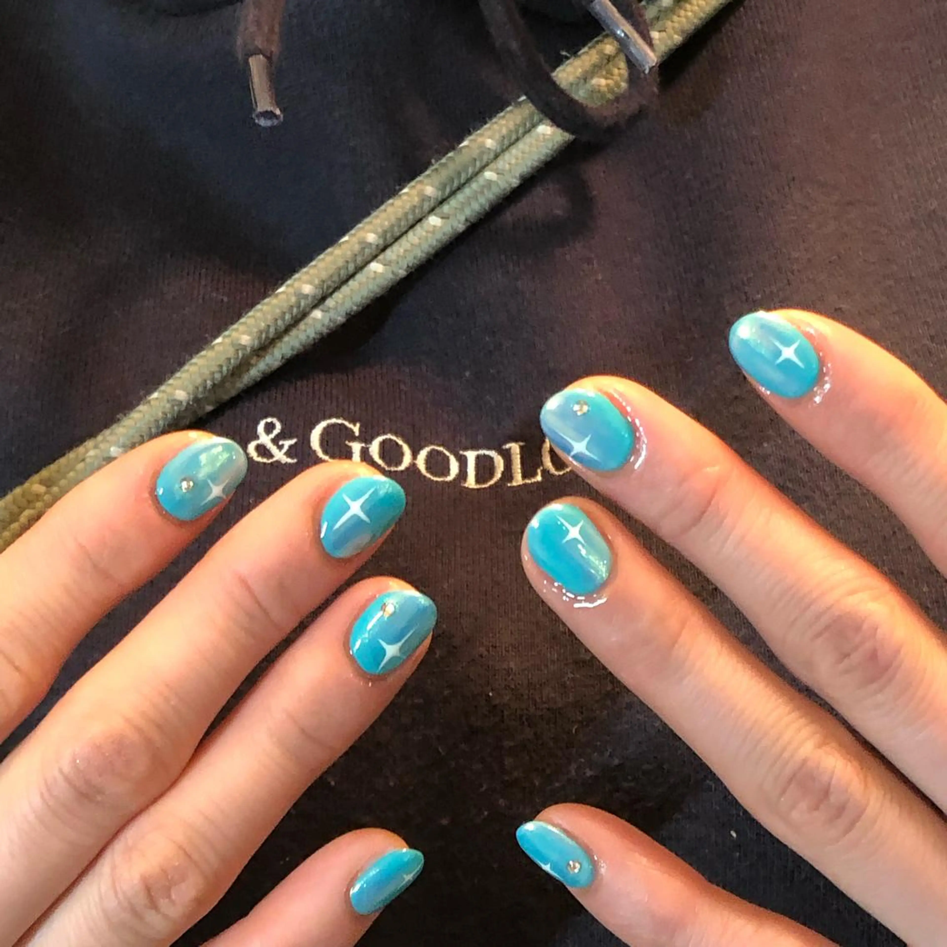 ネイル ハンドネイル フットネイル ハンドケア Nes.Nail所属・Miyagi Asamiのネイルデザイン