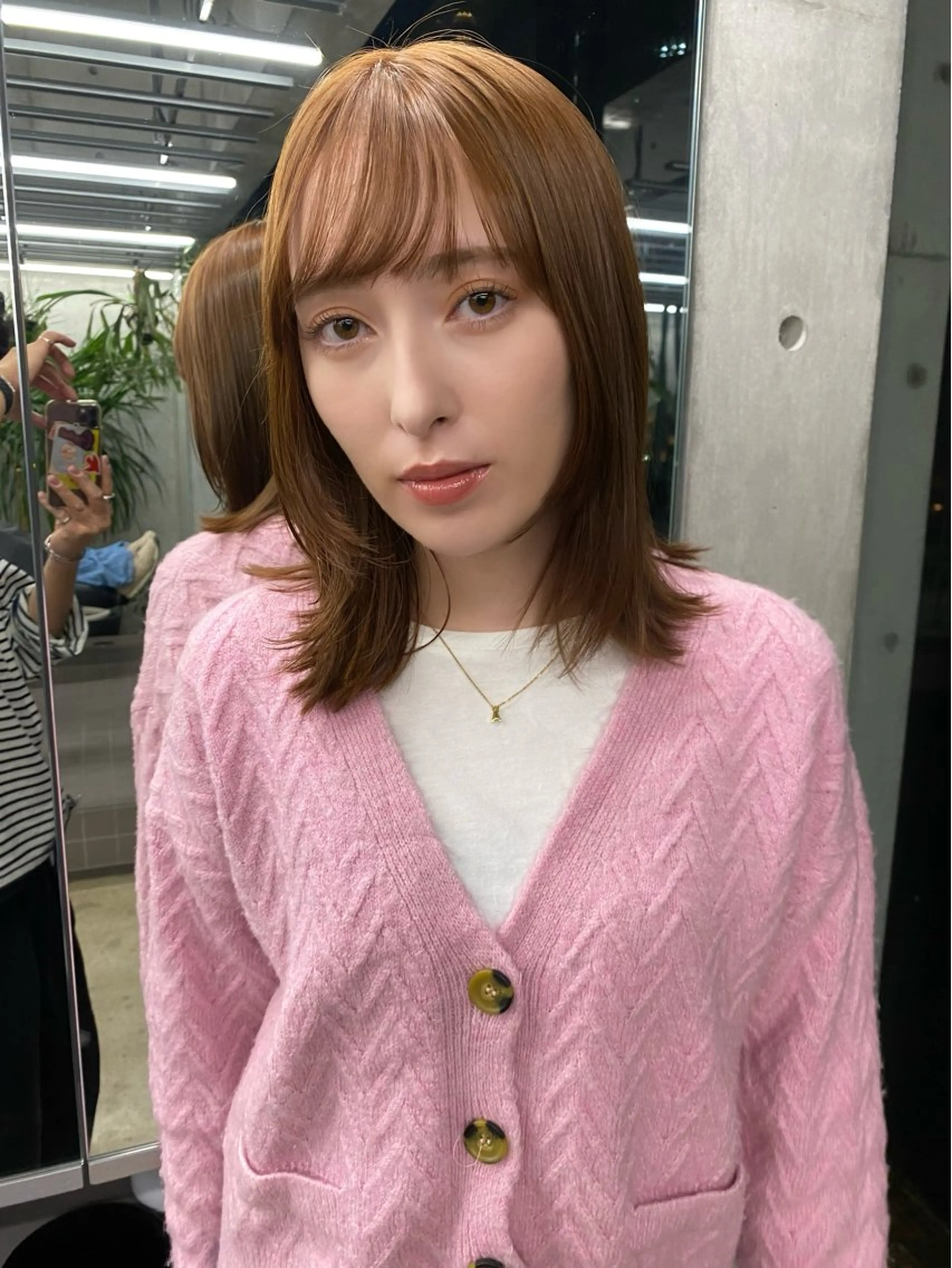 ミディアム カラー カット ヘアカラー トリートメント 似合わせカット レイヤー/ボブのヘアスタイル