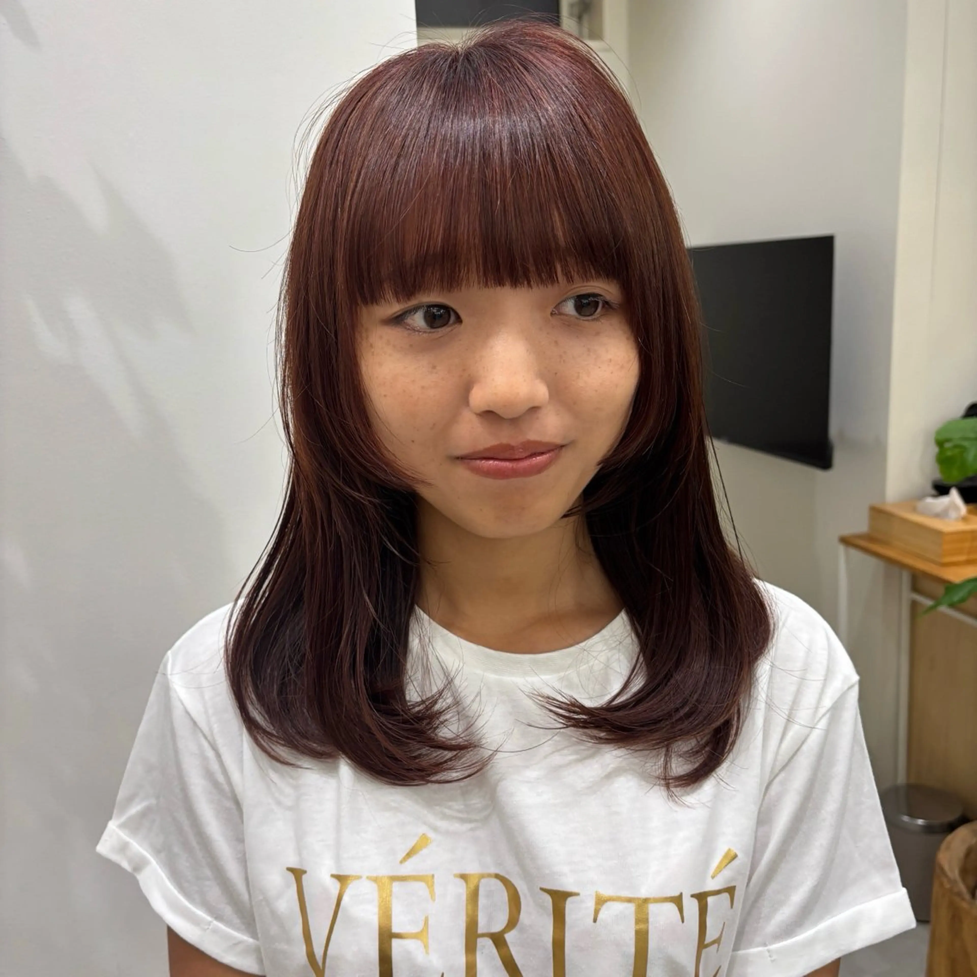 ミディアム カラー rion🪽 /wカラー・縮毛矯正のヘアスタイル