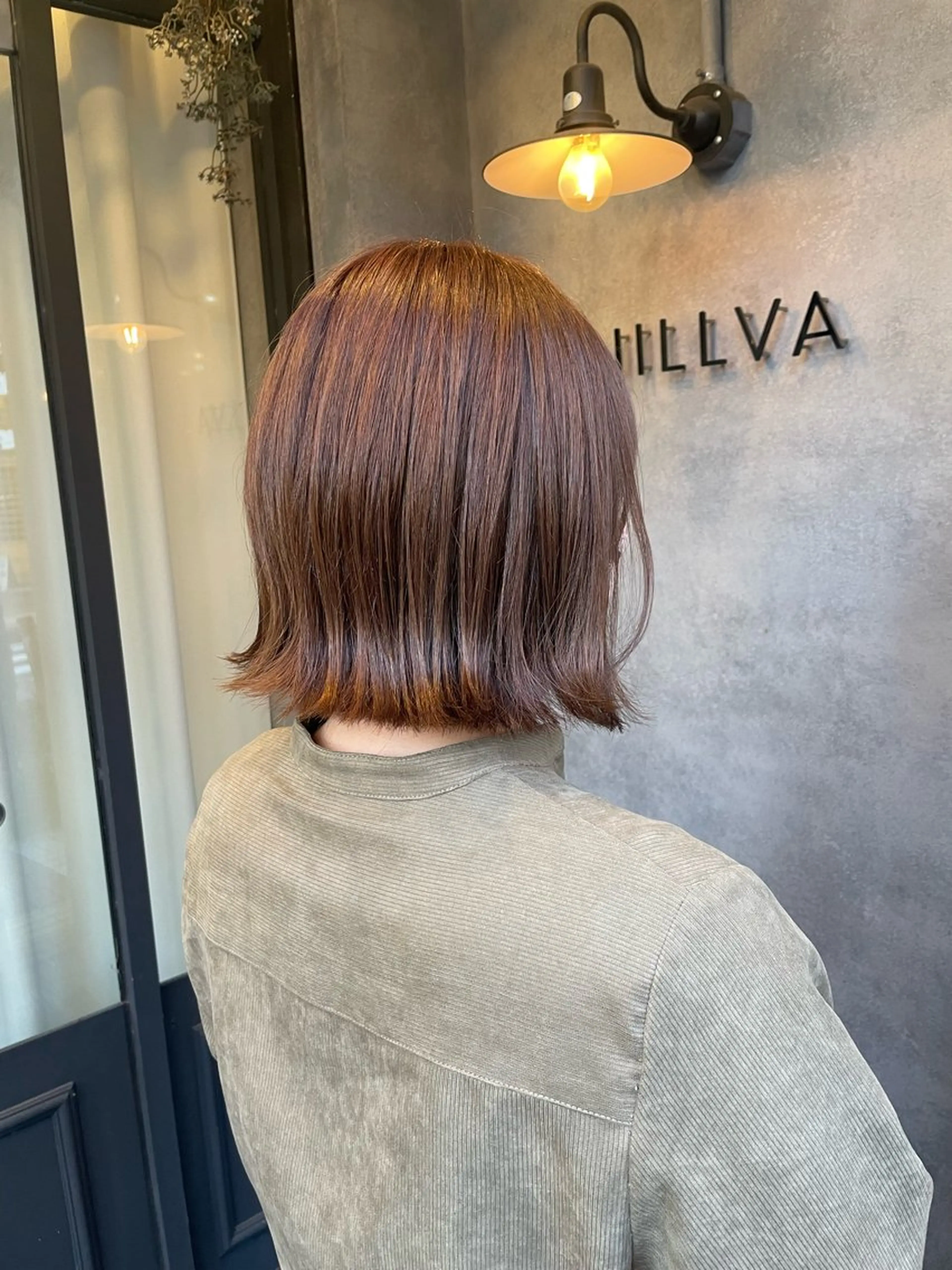 ミディアム カット ヘアカラー トリートメント N° jillva 腰山 菜々美のヘアスタイル