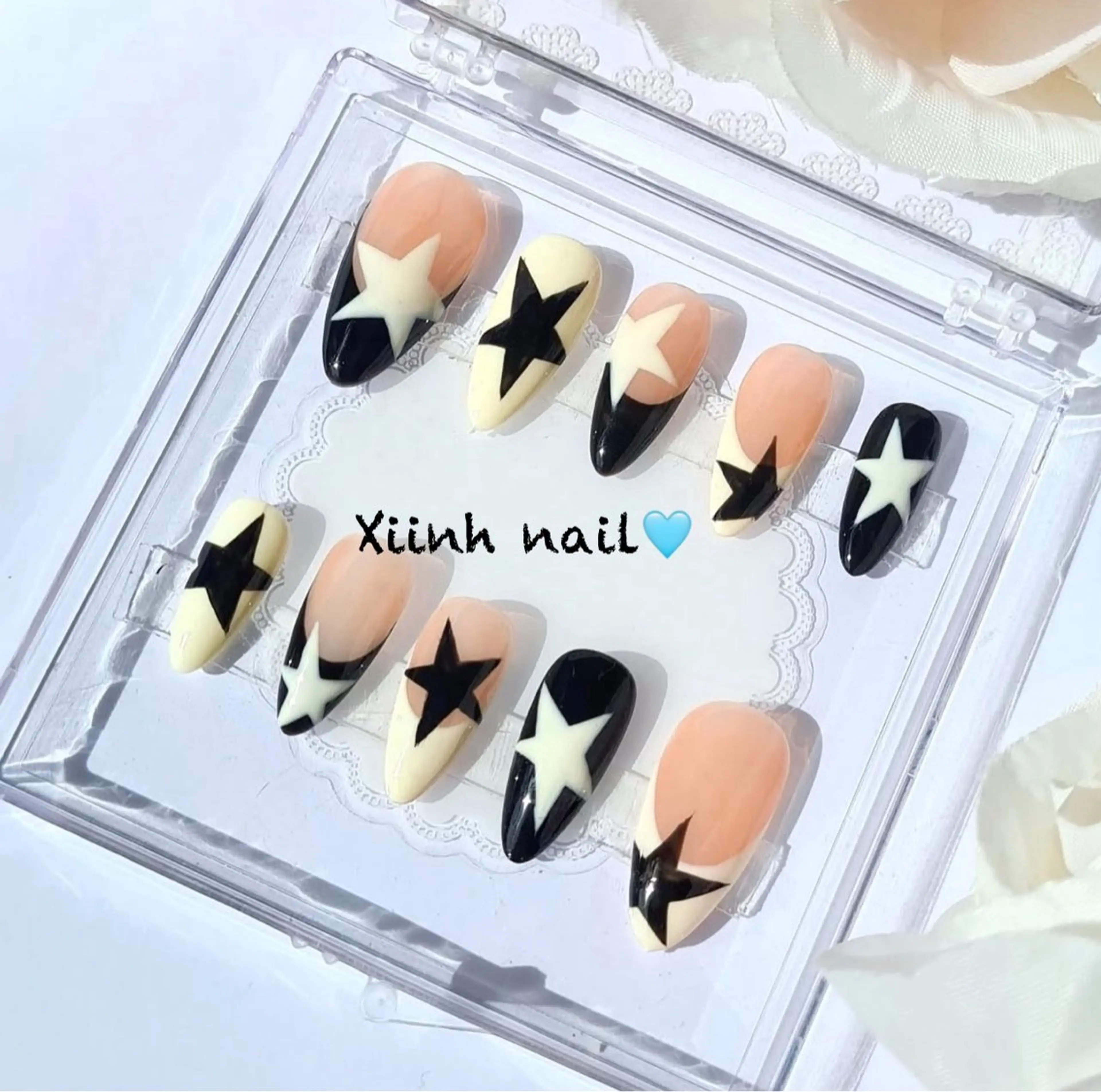 ネイル チークネイル 桜ネイル フットネイル ジェルネイル ハロウィン ハンドネイル XIINH NAIL SALONのネイルデザイン