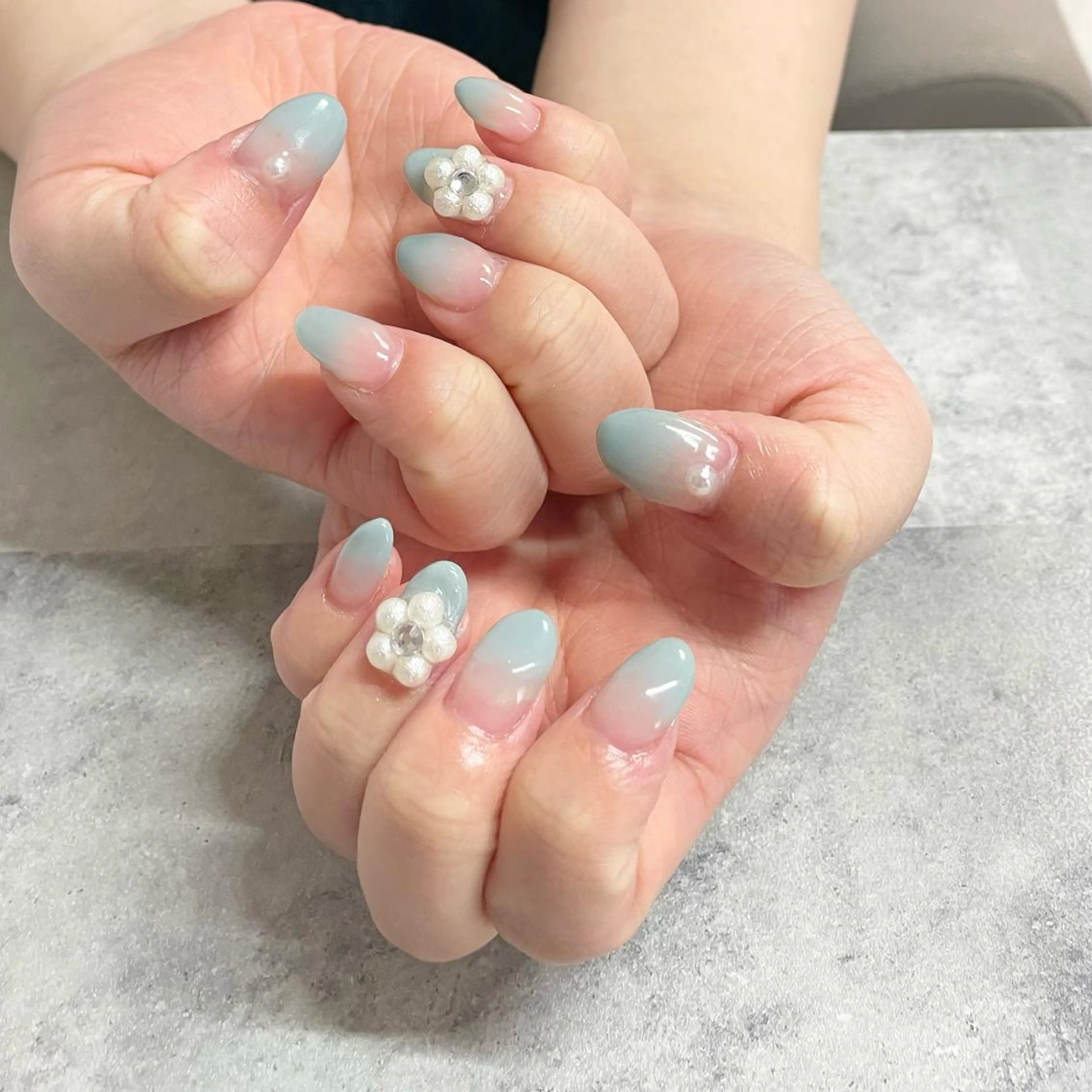 ネイル フラワーネイル グラデーション FELICE ﾌｪﾘｰﾁｪのネイルデザイン