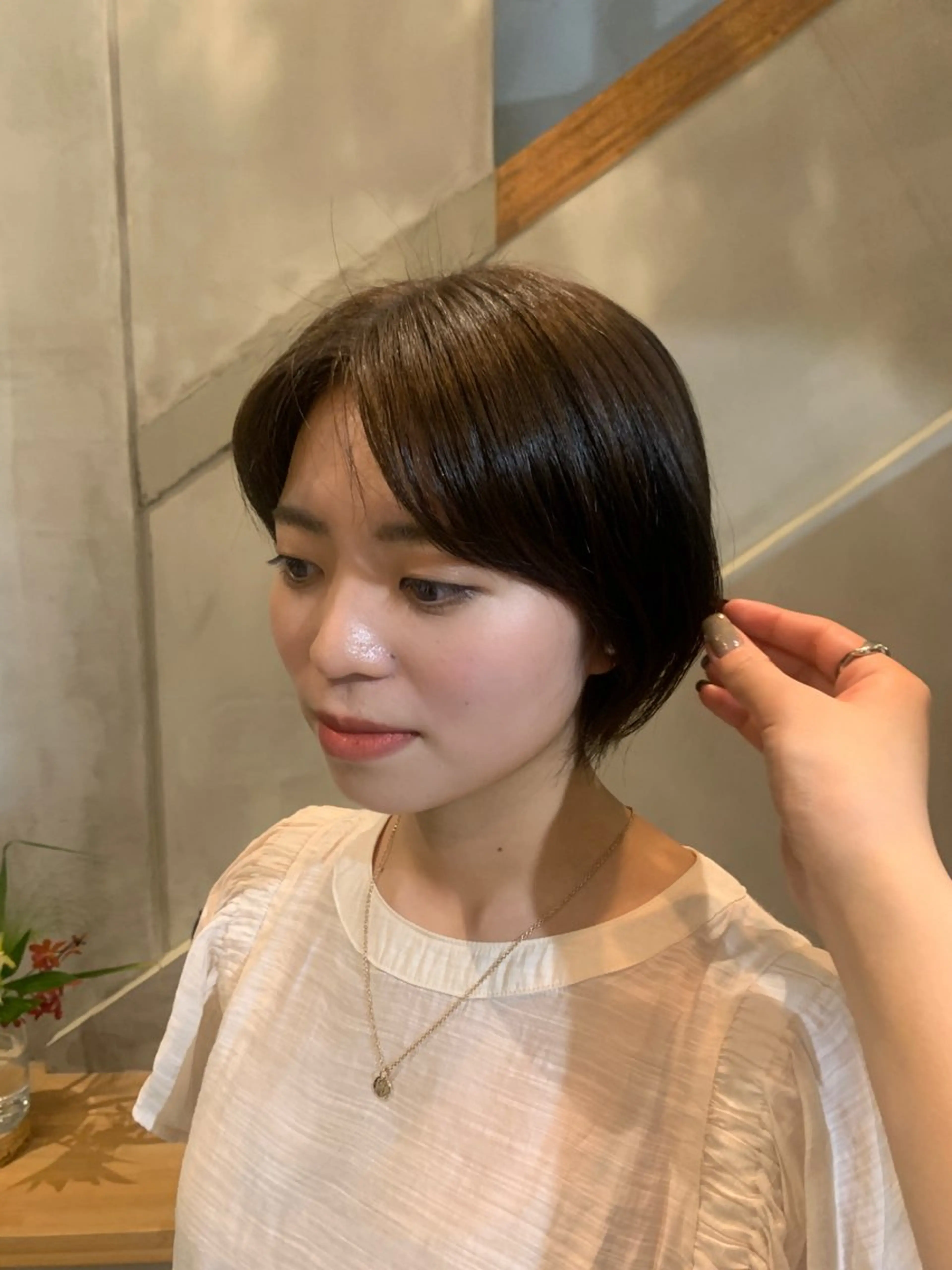 ショート カラー ブラウンカラー 小西 萌々香のヘアスタイル