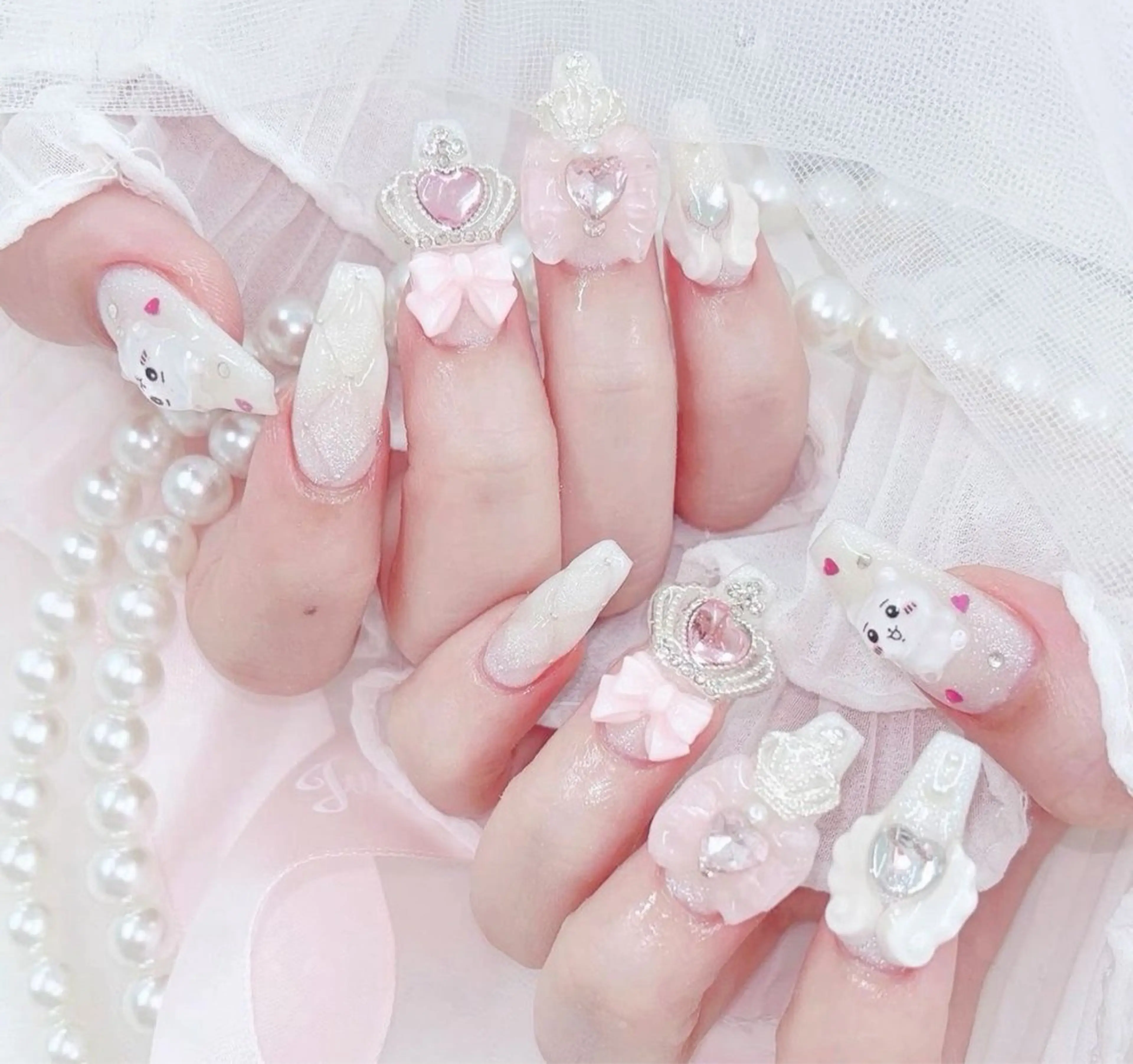 ネイル マグネットネイル ピンク ネイルチップ 冬ネイル Lee Nailsのネイルデザイン