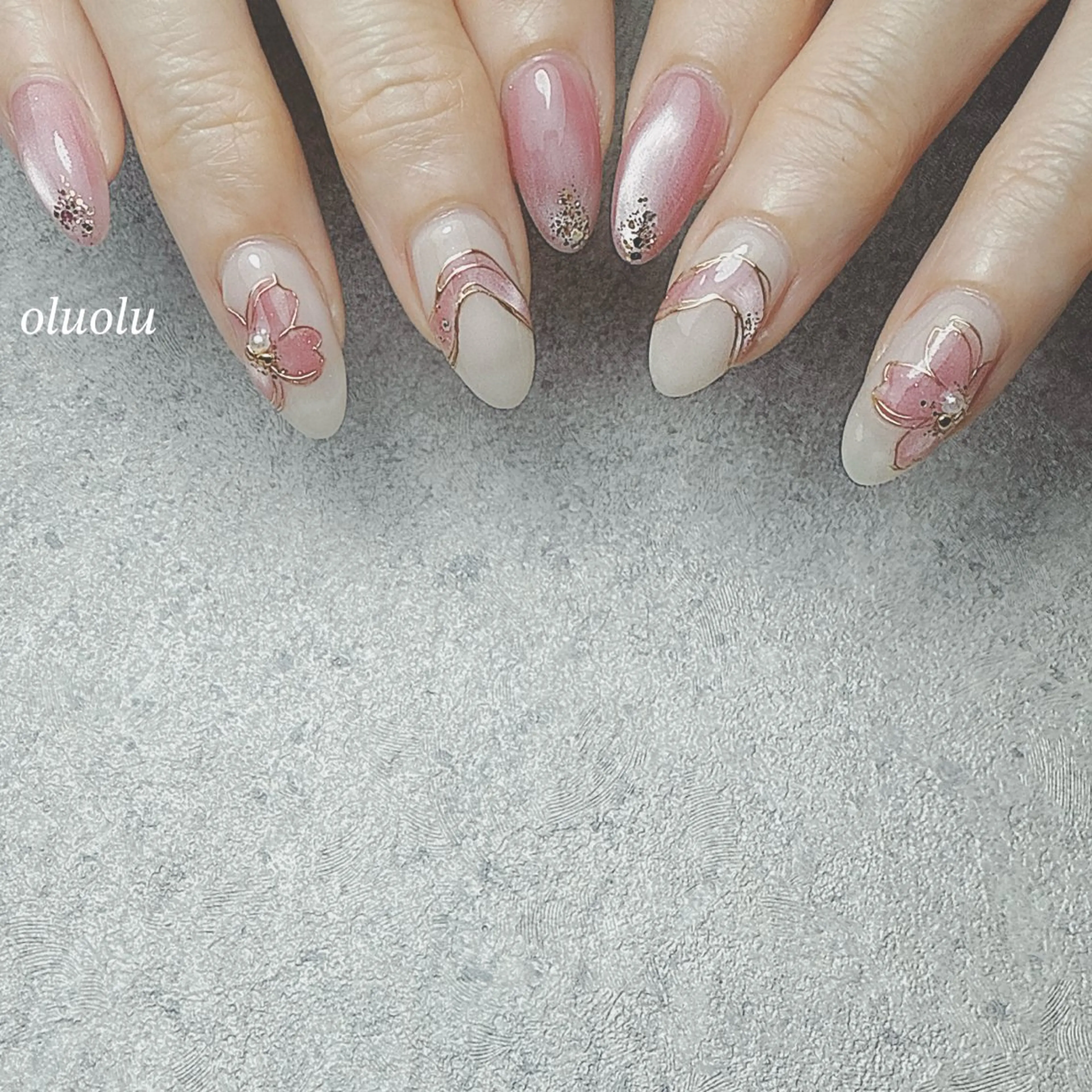 ネイル アートネイル 桜ネイル マグネットネイル ミラーネイル ピンク ハンドネイル 大村 紬華のネイルデザイン