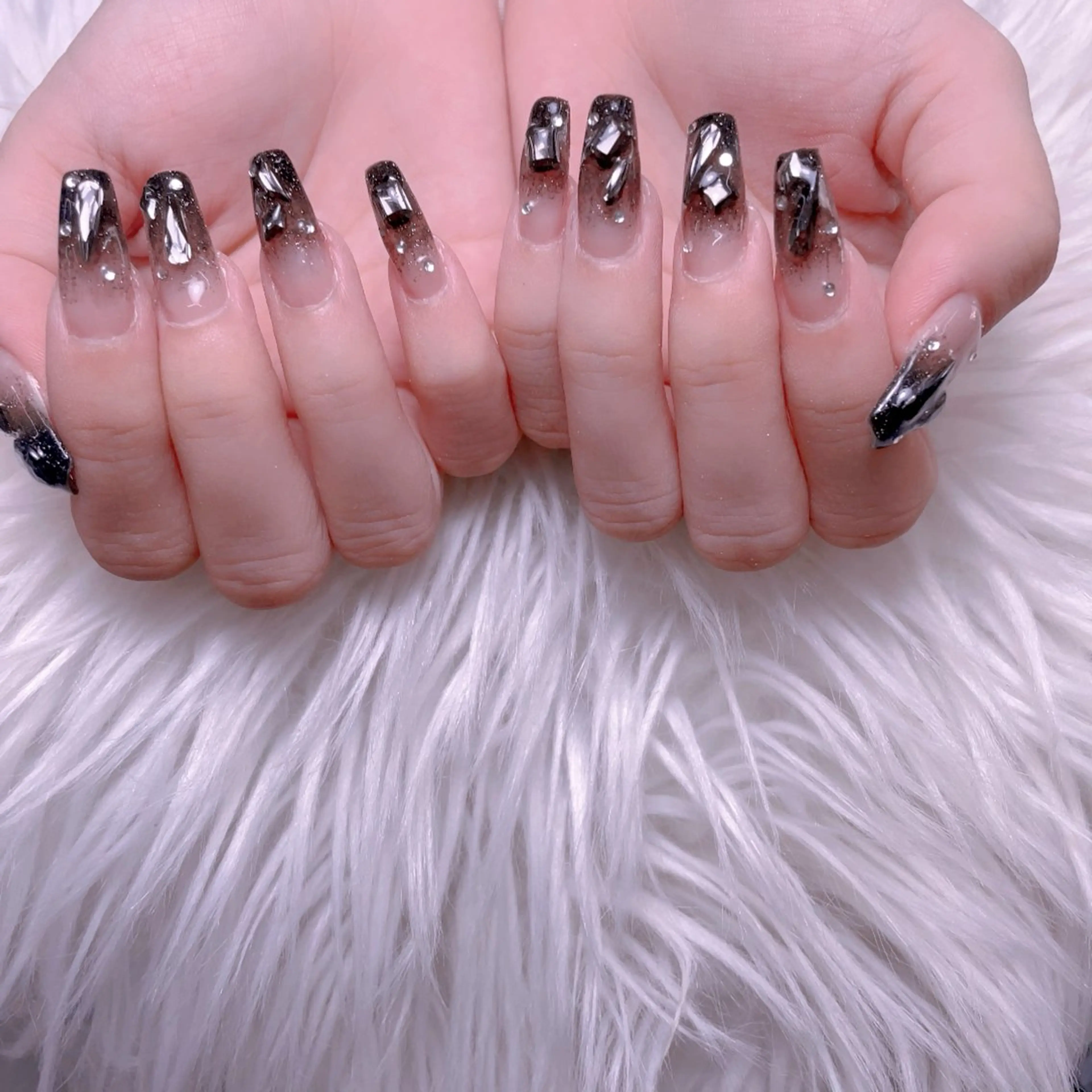 ネイル グラデーション ハンドネイル cat‘s nail🐈‍⬛のネイルデザイン
