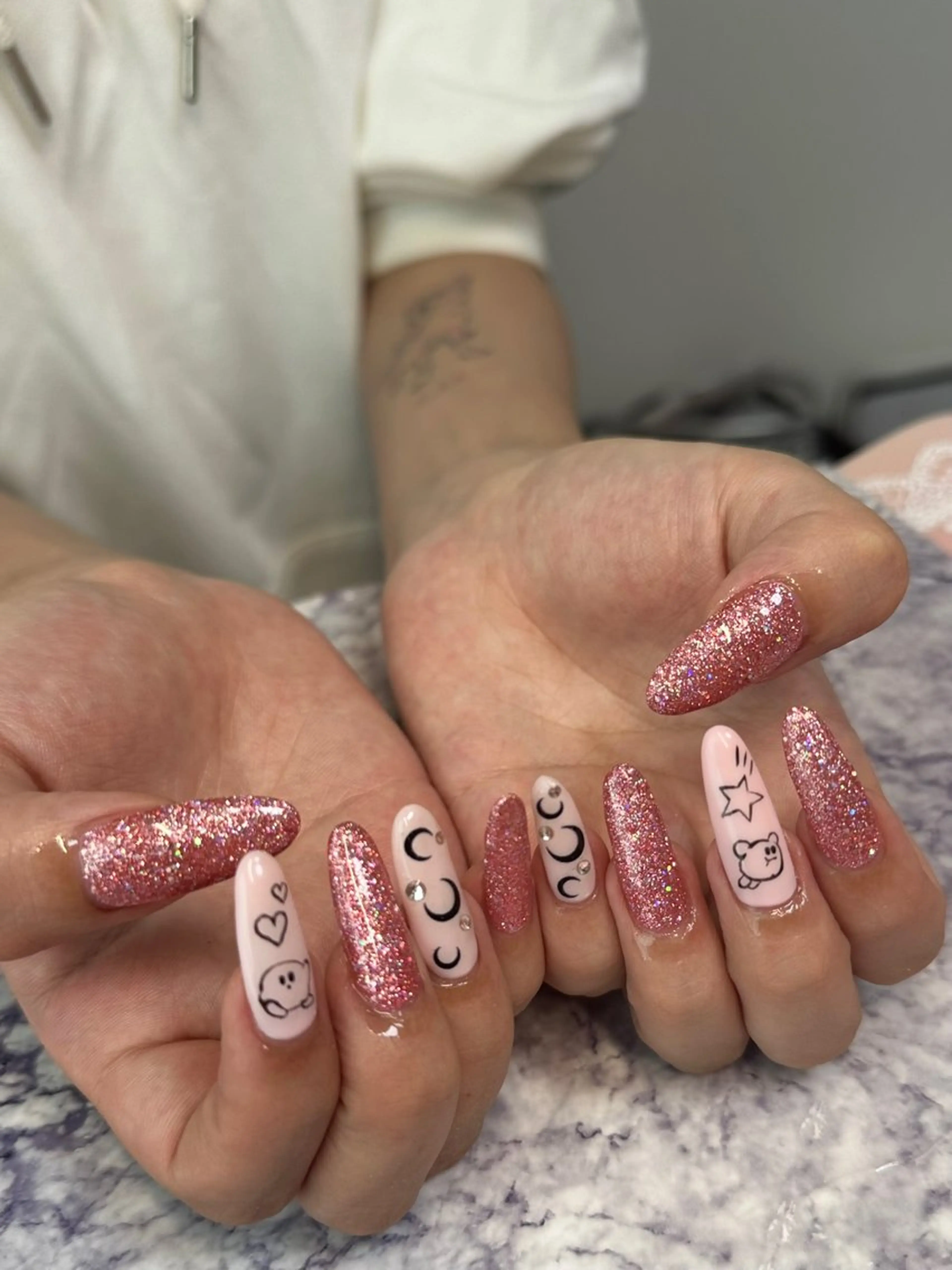 ネイル ハンドネイル Pretzels🥨 【プレッツェル】ミウのネイルデザイン