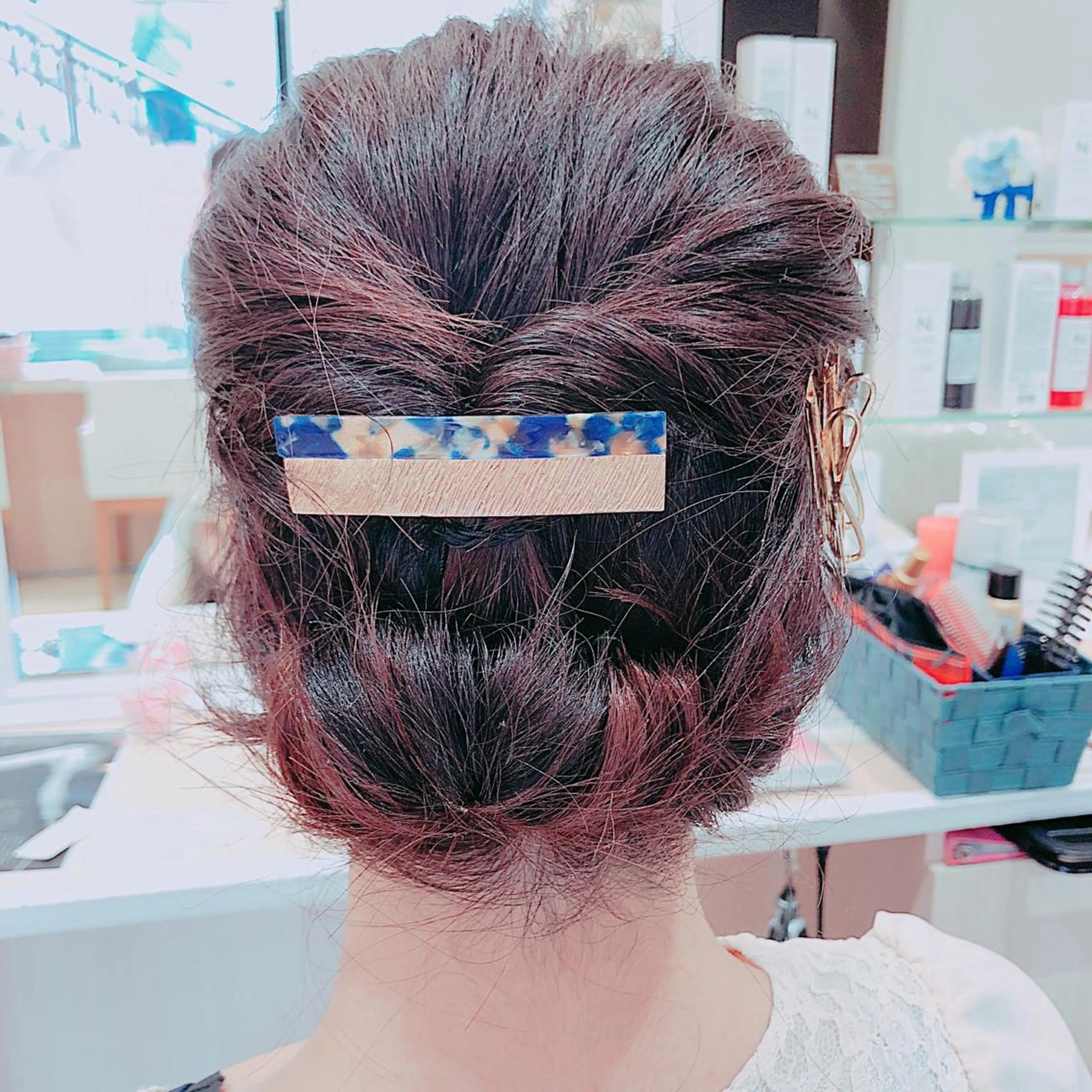 ミディアム eon 八王子所属・癖毛、多毛の方歓迎 三浦　麻衣のヘアスタイル