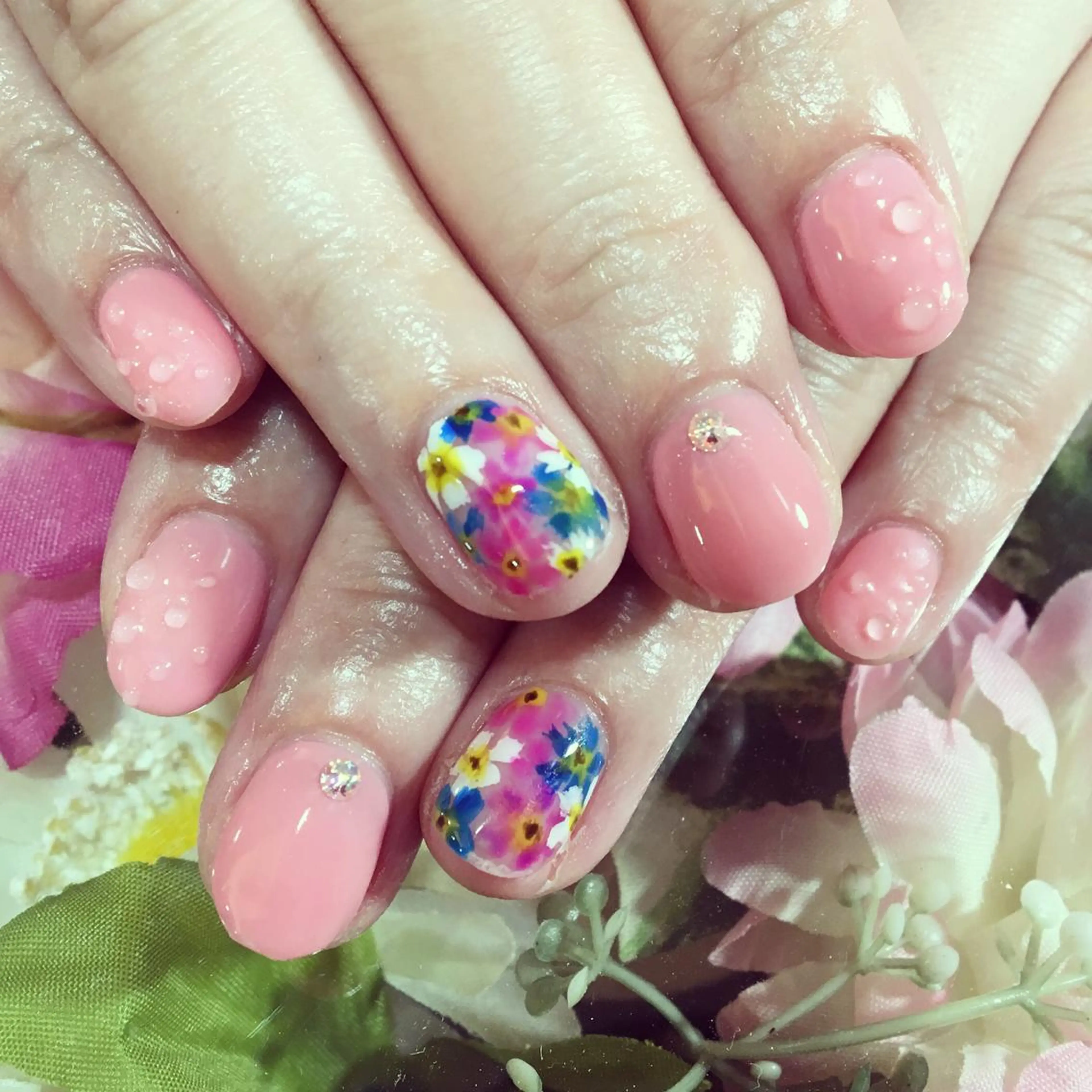 ネイル フラワーネイル 春ネイル nailsalon colon所属・nailartist lisaのネイルデザイン