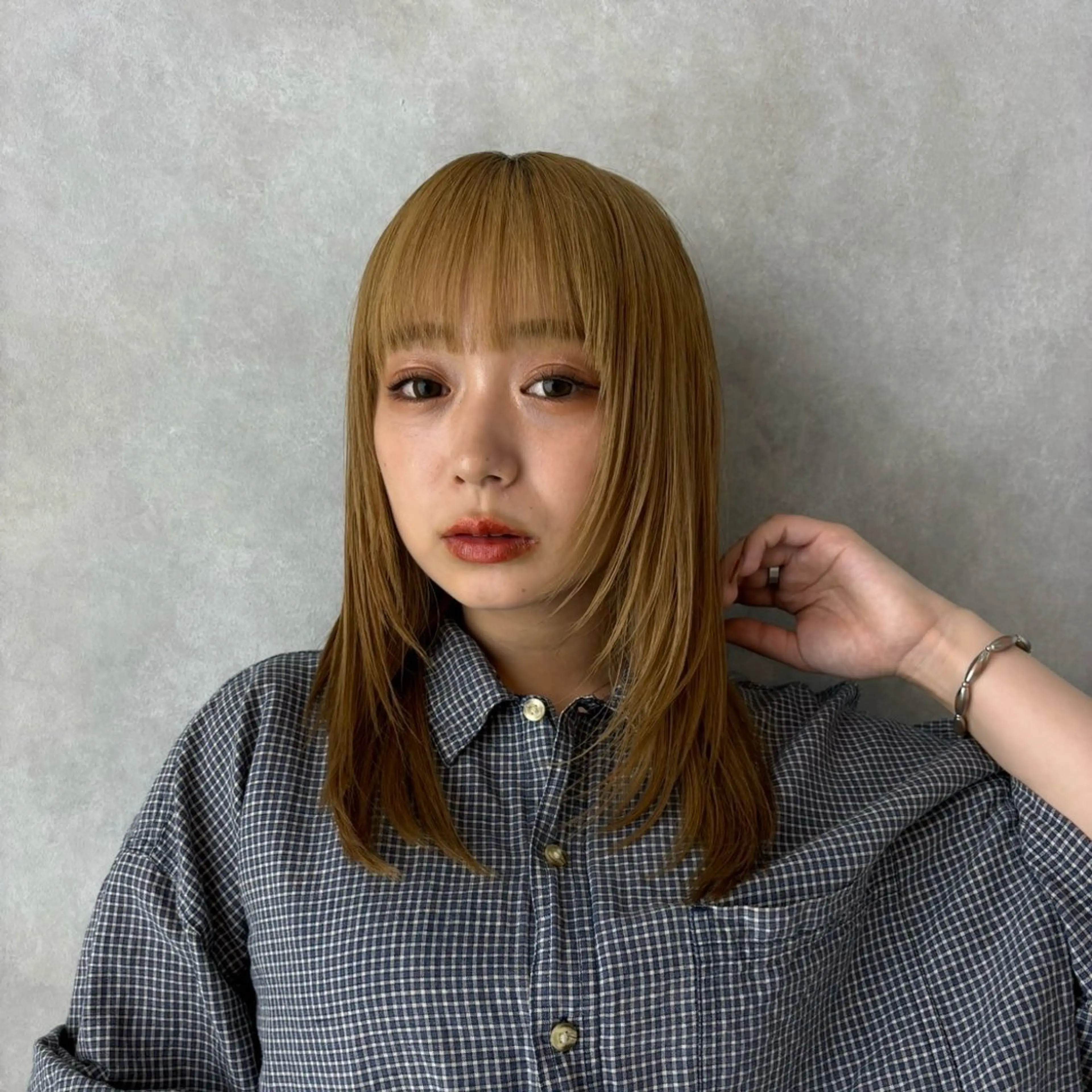 セミロング ついざき はるかのヘアスタイル