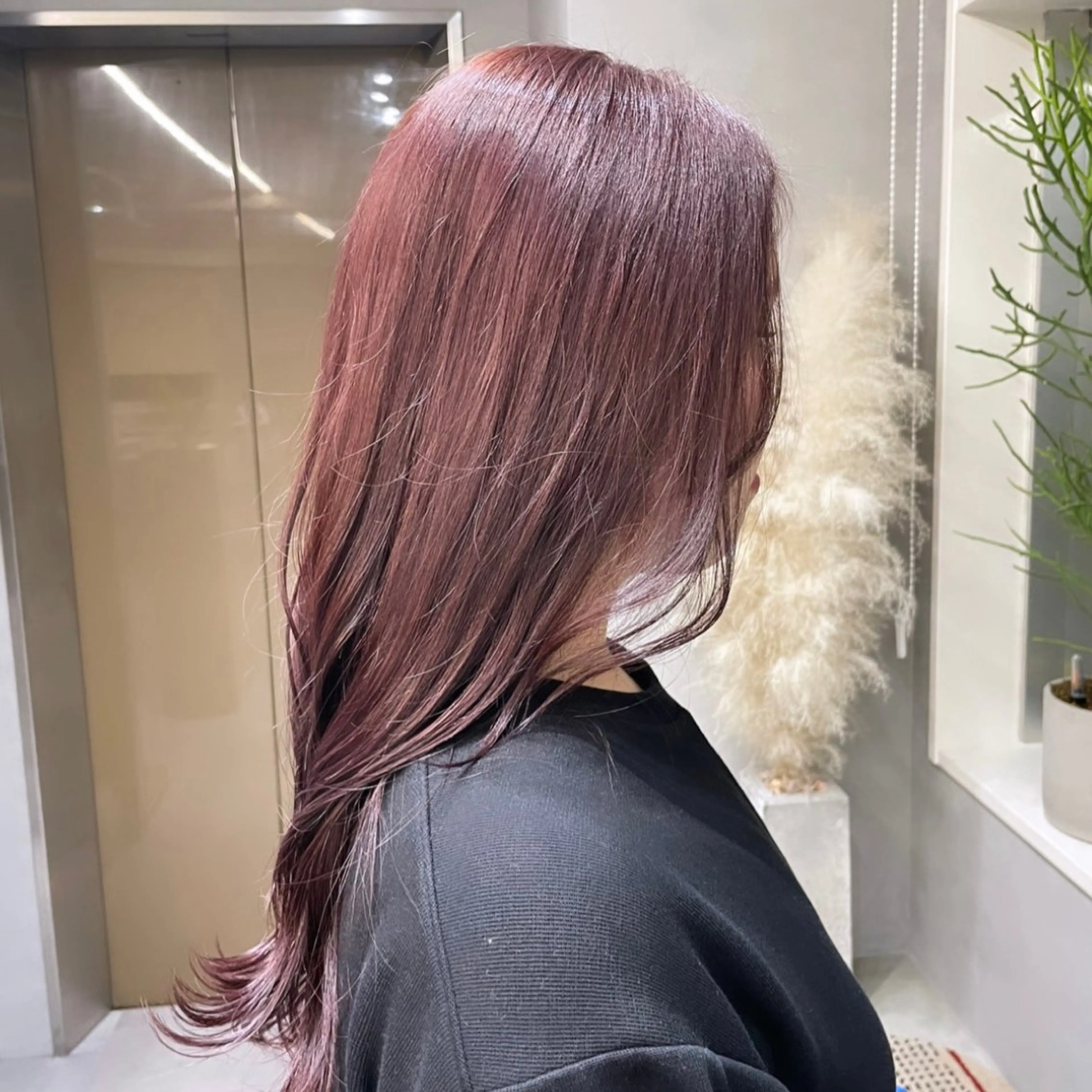 ロング カラー ラベンダーカラー ピンクカラー ピンクラベンダー ヘアカラー Rui/透明感カラー 暖色/レイヤーカットのヘアスタイル