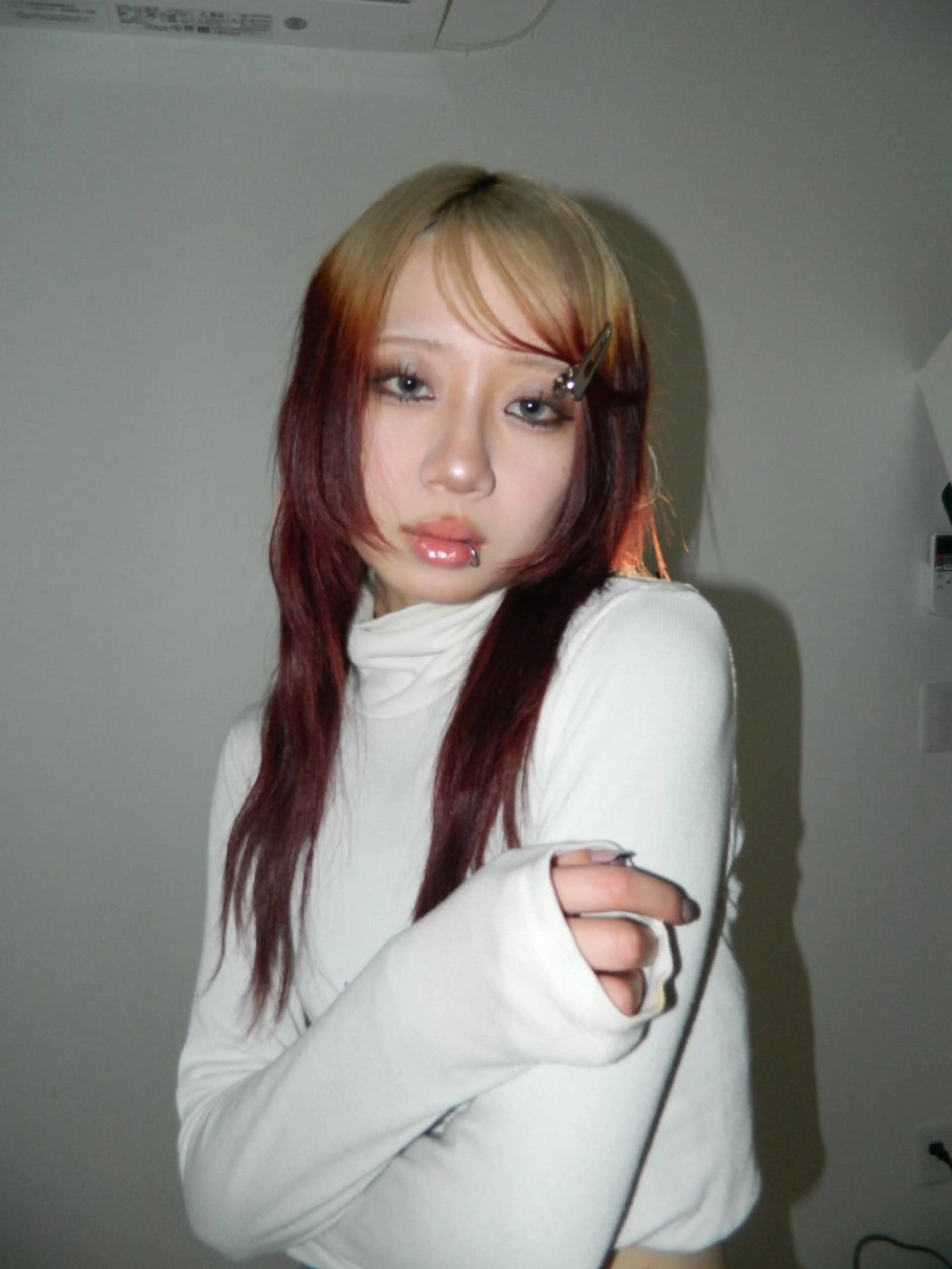 ロング カラー ヘアカラー トリートメント ケアブリーチ/派手髪 ダブルカラー/ナナのヘアスタイル