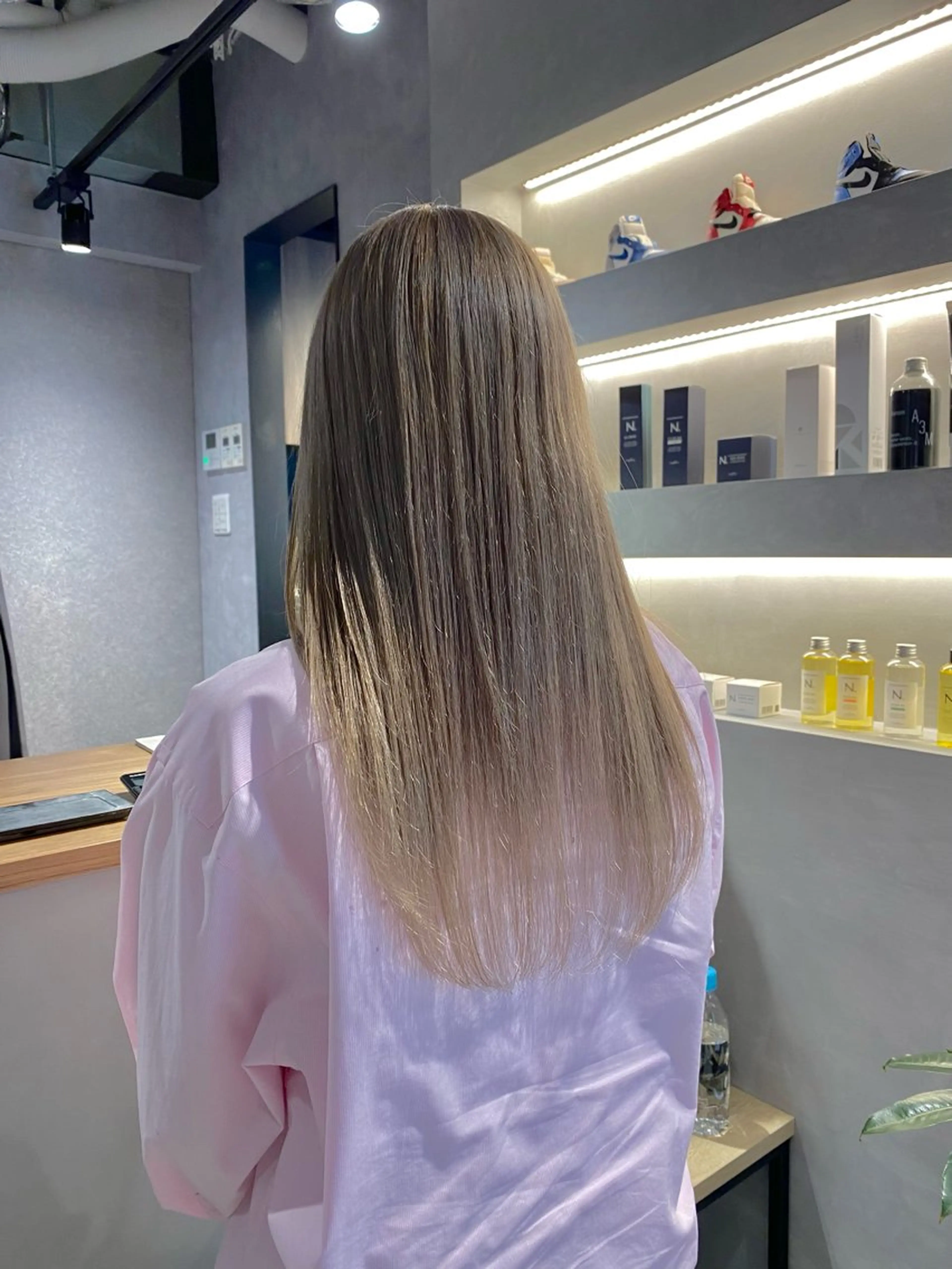 ロング 久力琴音''透明感 カラー''アレンジのヘアスタイル