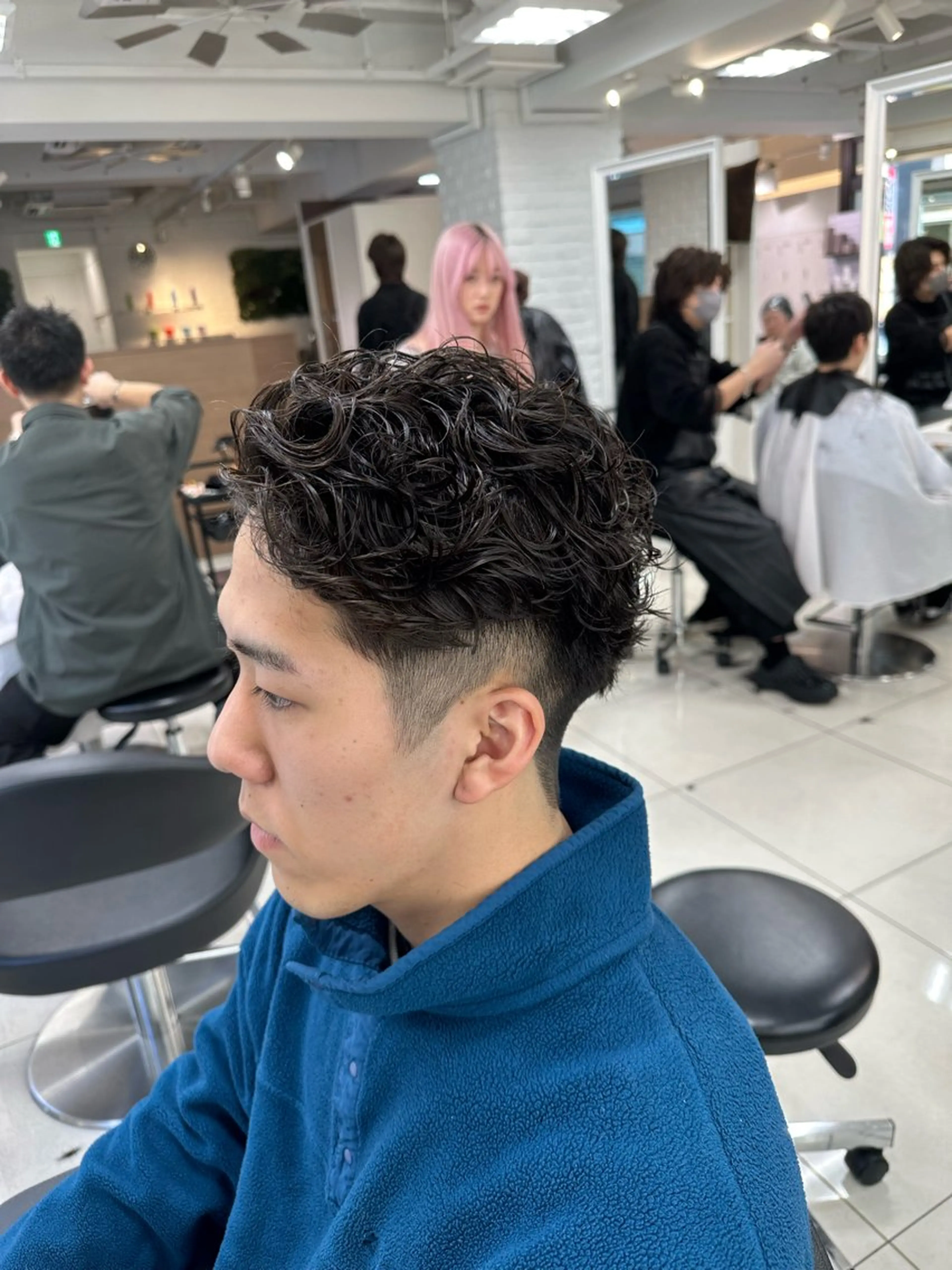 ショート パーマ メンズ カット パーマ トリートメント フェザーパーマ職人 🪶ryosukeのヘアスタイル