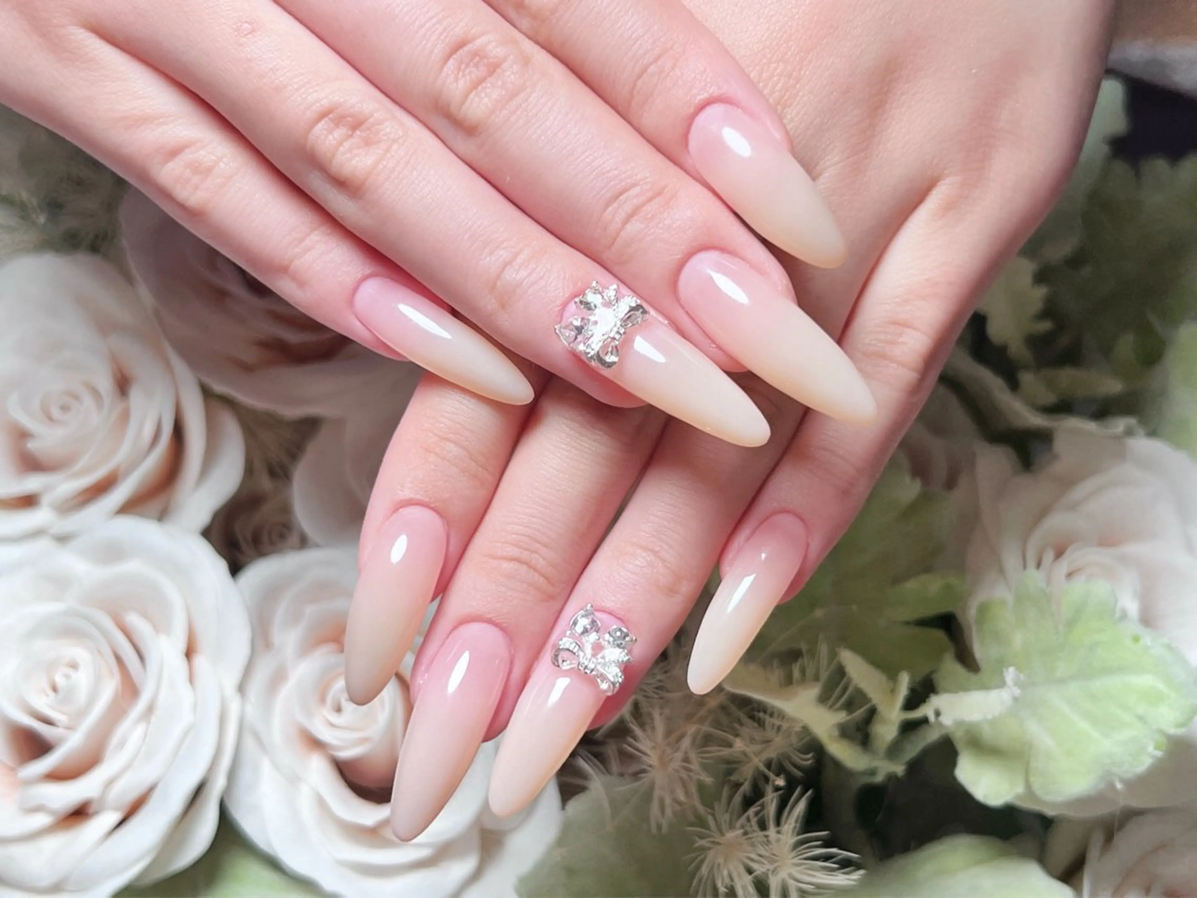 ネイル 成人式 ロングネイル マグネットネイル 持ち込み ワンカラーネイル ハンドネイル Painty所属・Painty nailのネイルデザイン