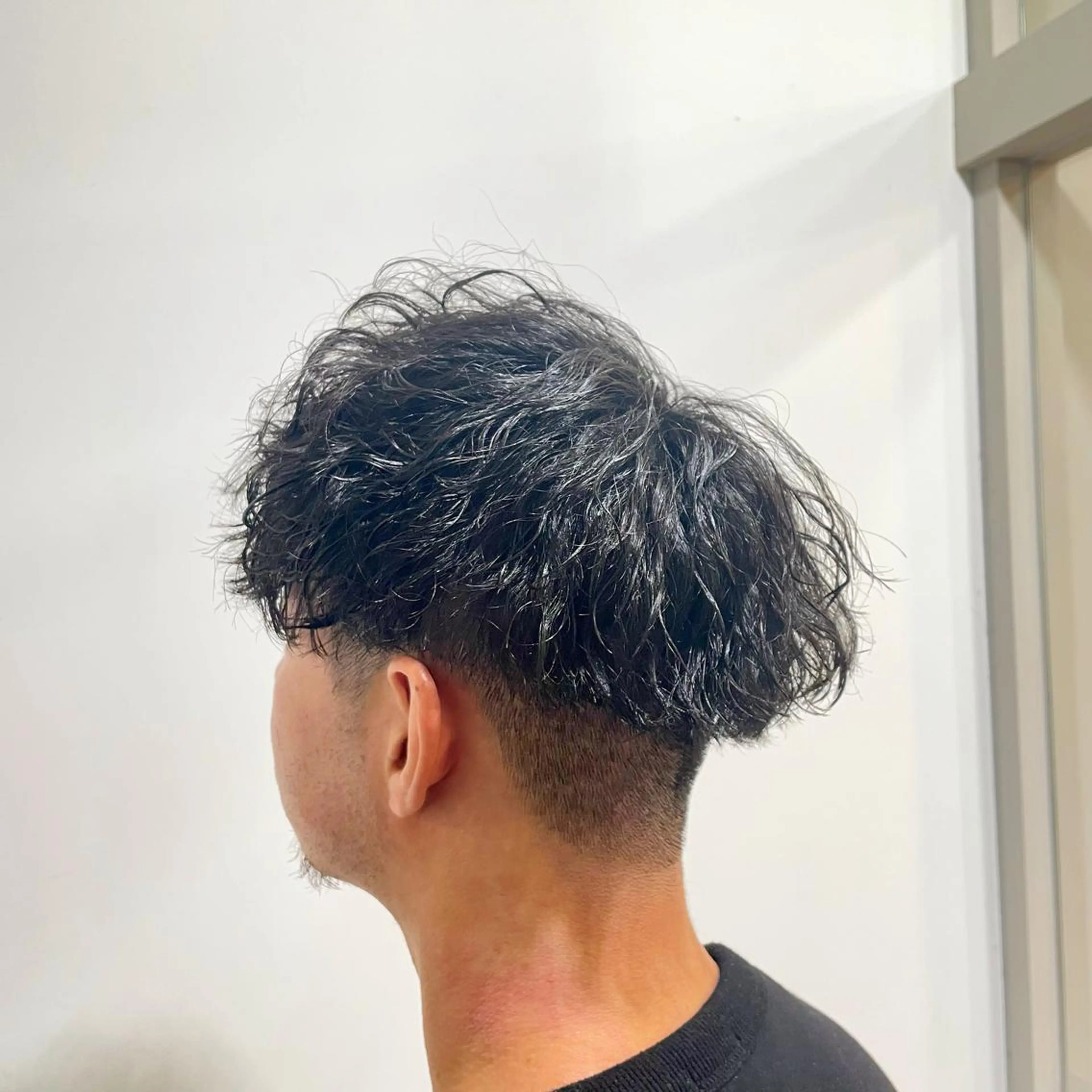 ショート パーマ メンズ サトウ コウキ  メンズのヘアスタイル