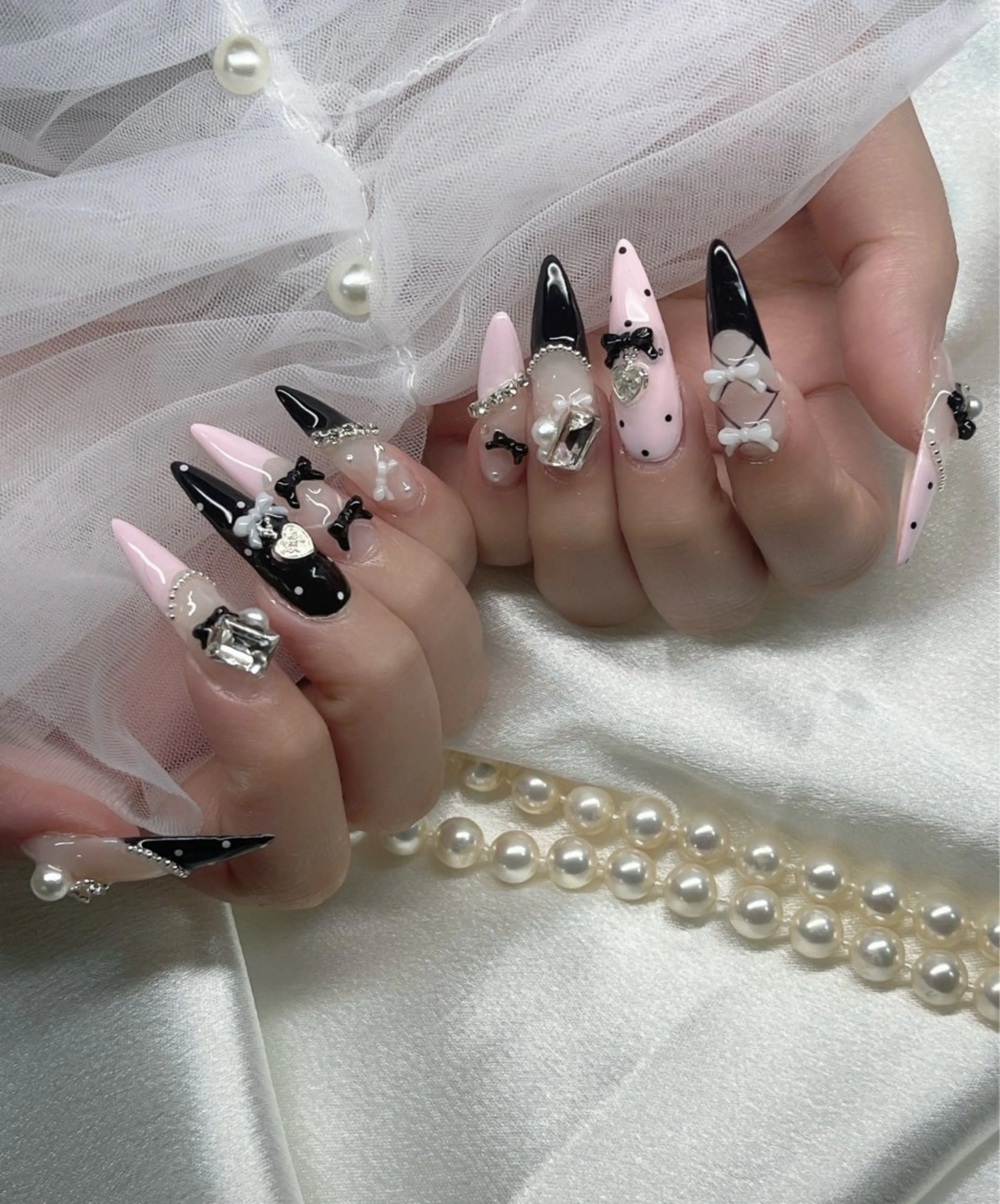 ネイル YOLO NAILのネイルデザイン