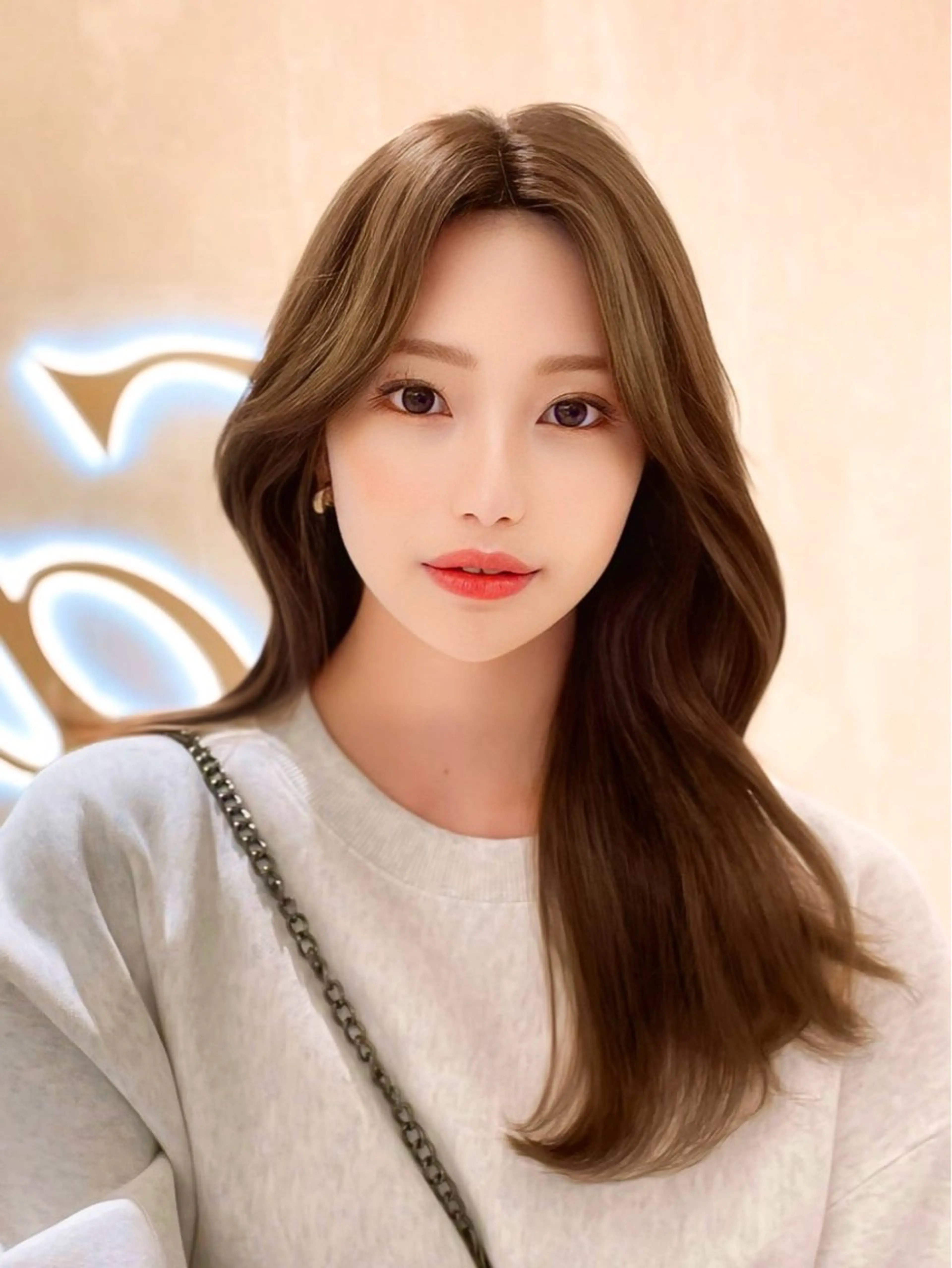 セミロング カラー 透明感カラー グレージュ イルミナカラー レイヤーカット カット ヘアカラー トリートメント 顔周り特化/韓国ヘア /レイヤー/吉野幸大のヘアスタイル