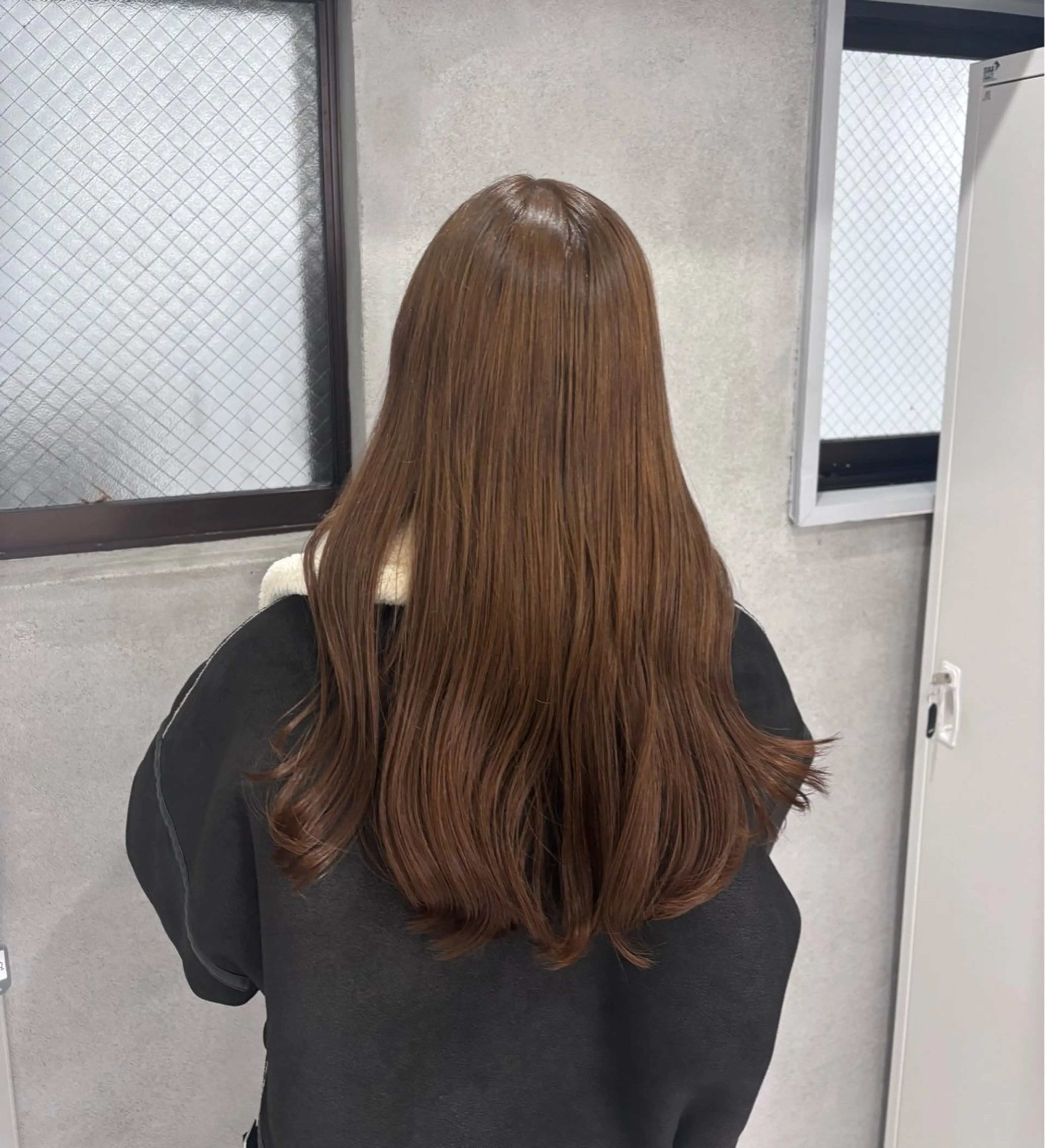 ロング カラー ブリーチ ブリーチなしカラー ヘアカラー 心愛/天神/レイヤー /透明感カラー/艶髪のヘアスタイル