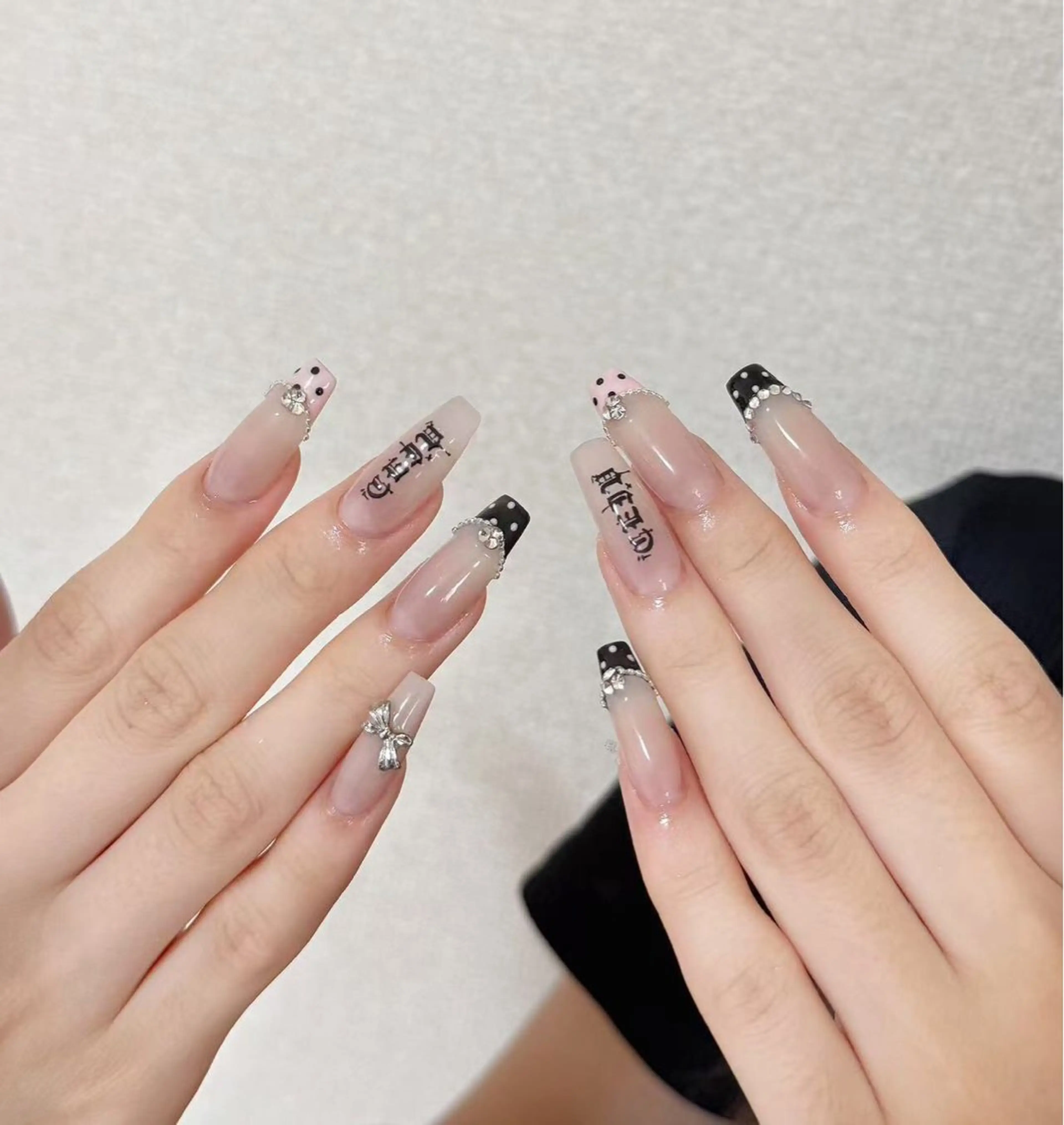 ネイル ハンドネイル 小 雨のネイルデザイン