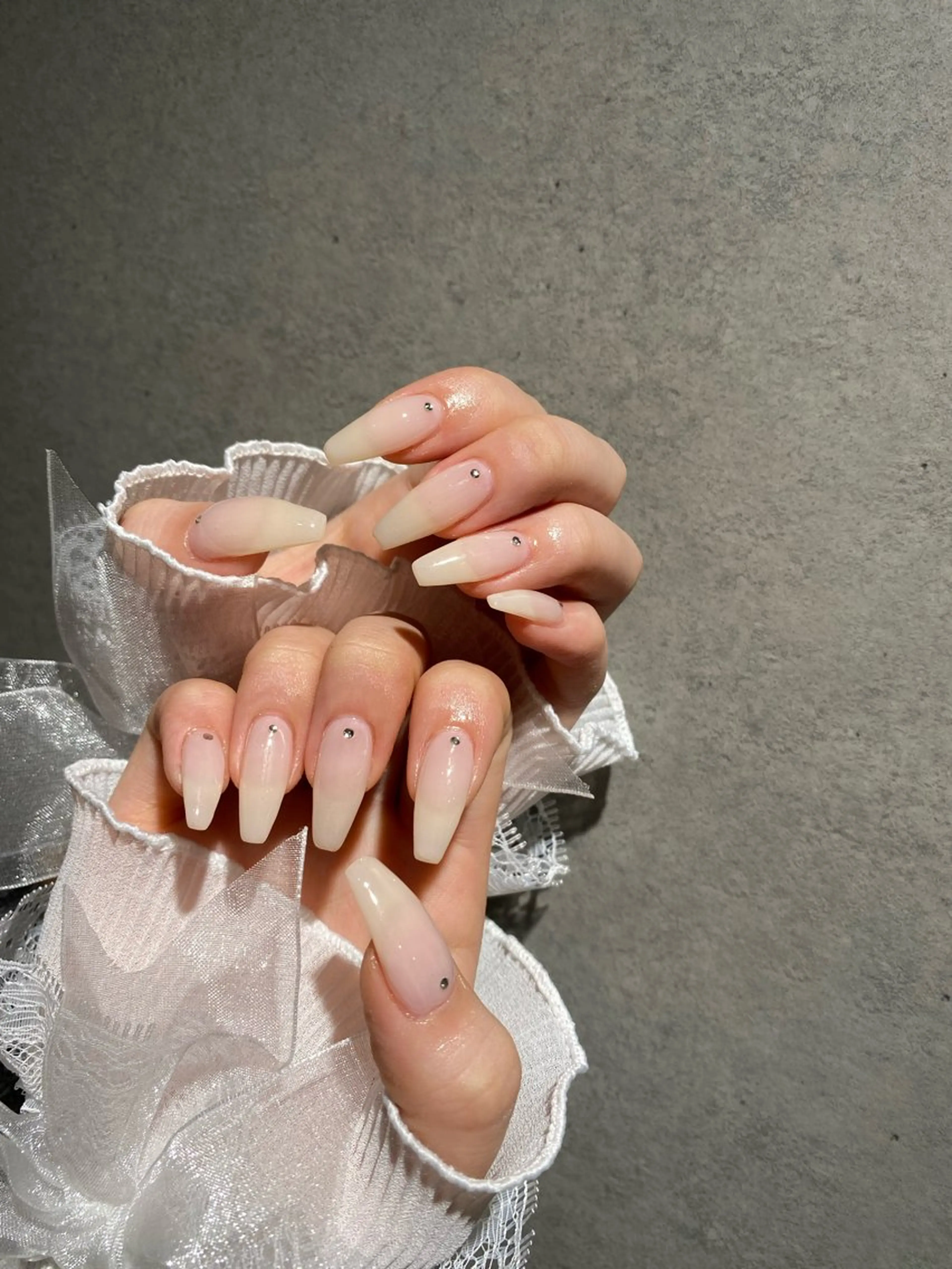 ネイル I-nailロング /ワンホン/キラキラのネイルデザイン