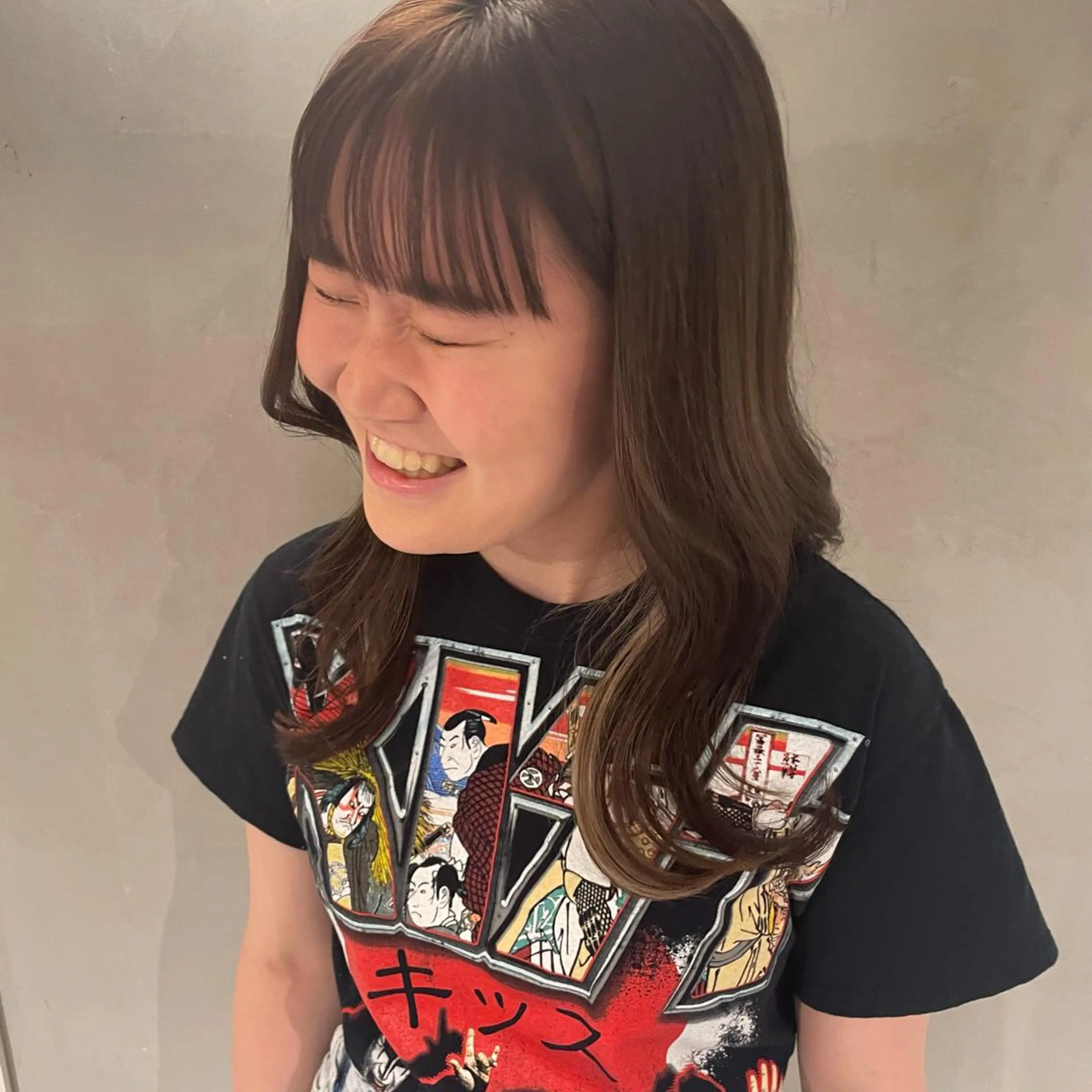 ミディアム RorriM natsuのヘアスタイル