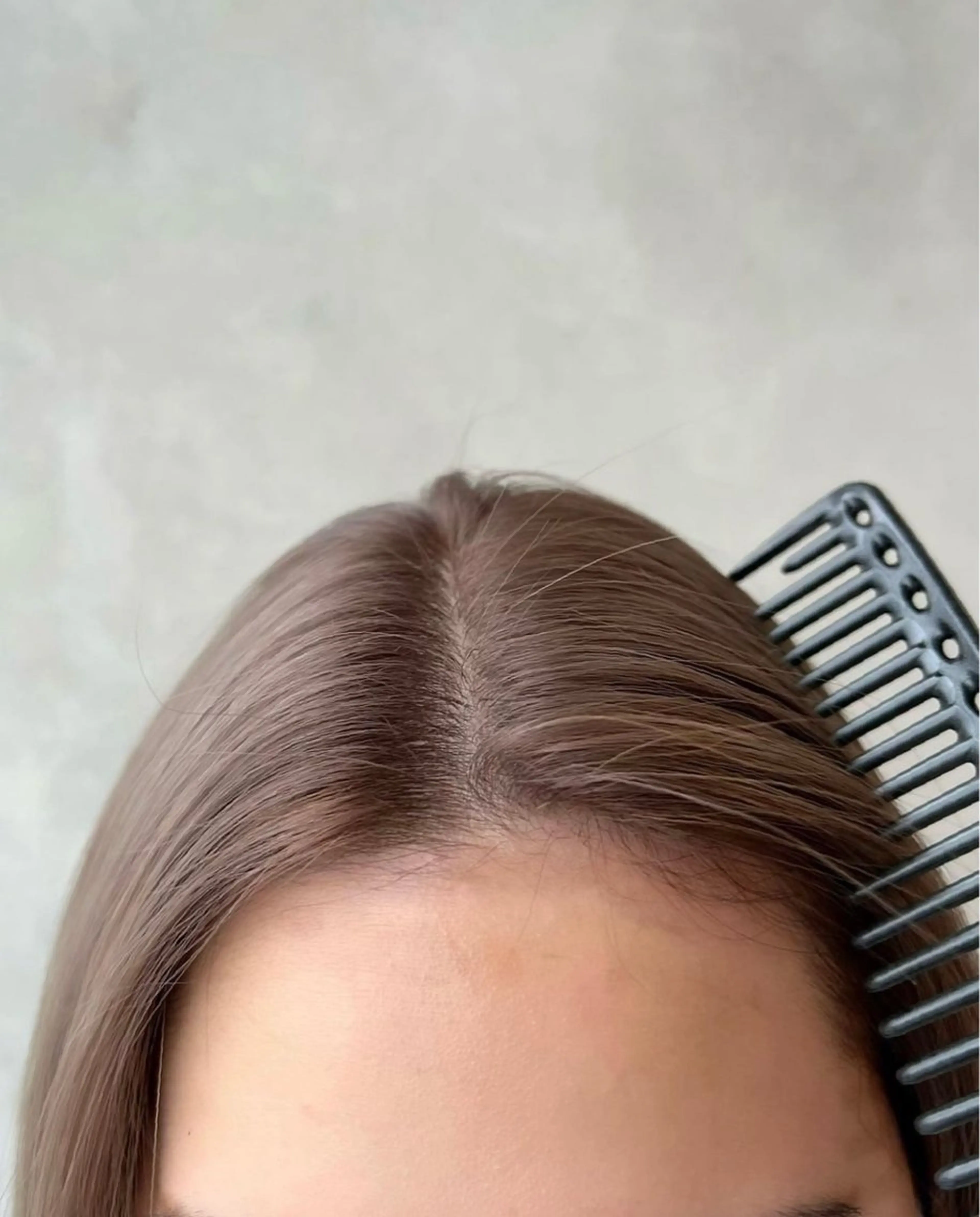 ロング nok所属・レイヤー/ベージュ/ どますず🌺のヘアスタイル