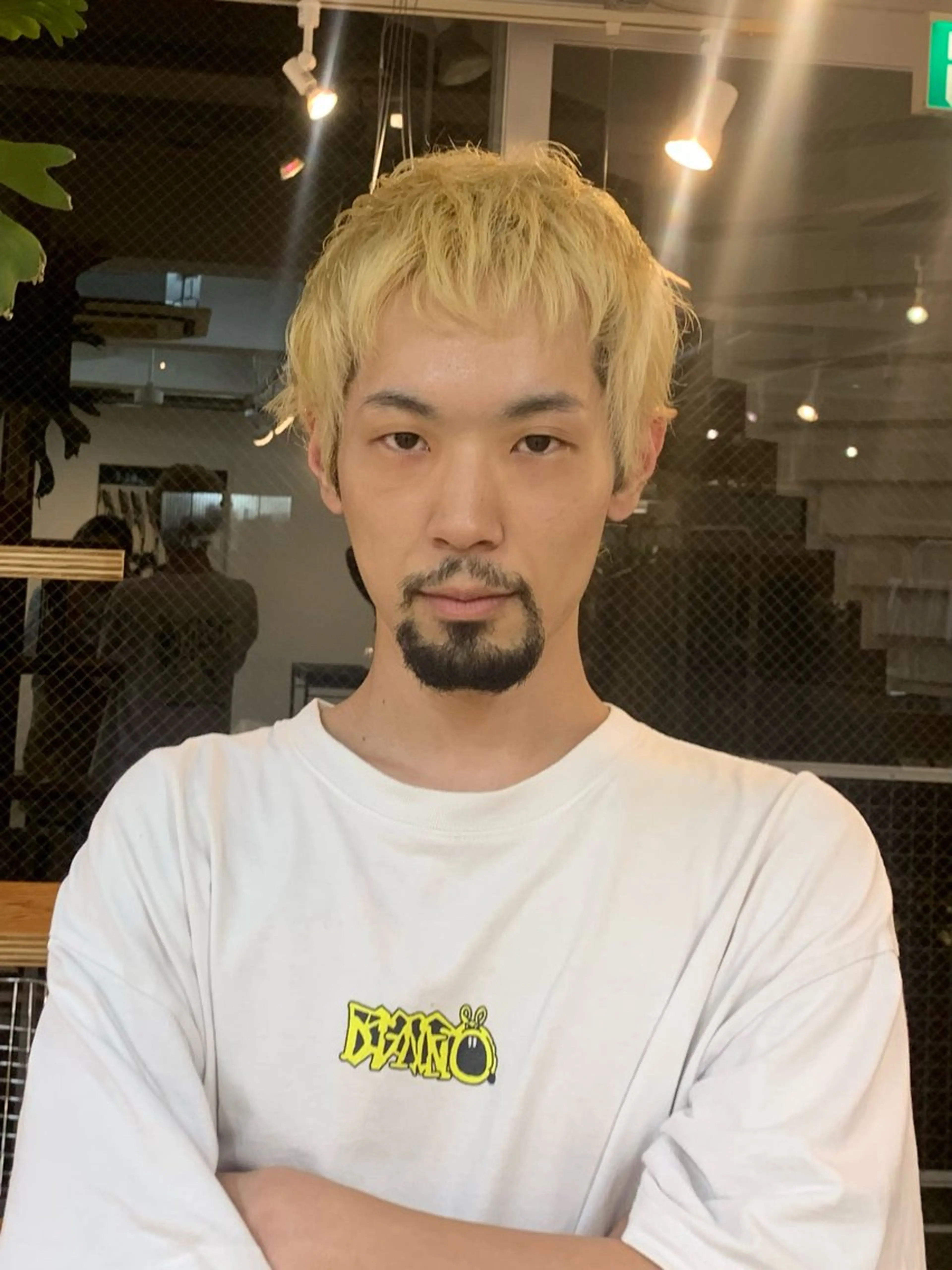 ショート cyez所属・サカイ ユウのヘアスタイル