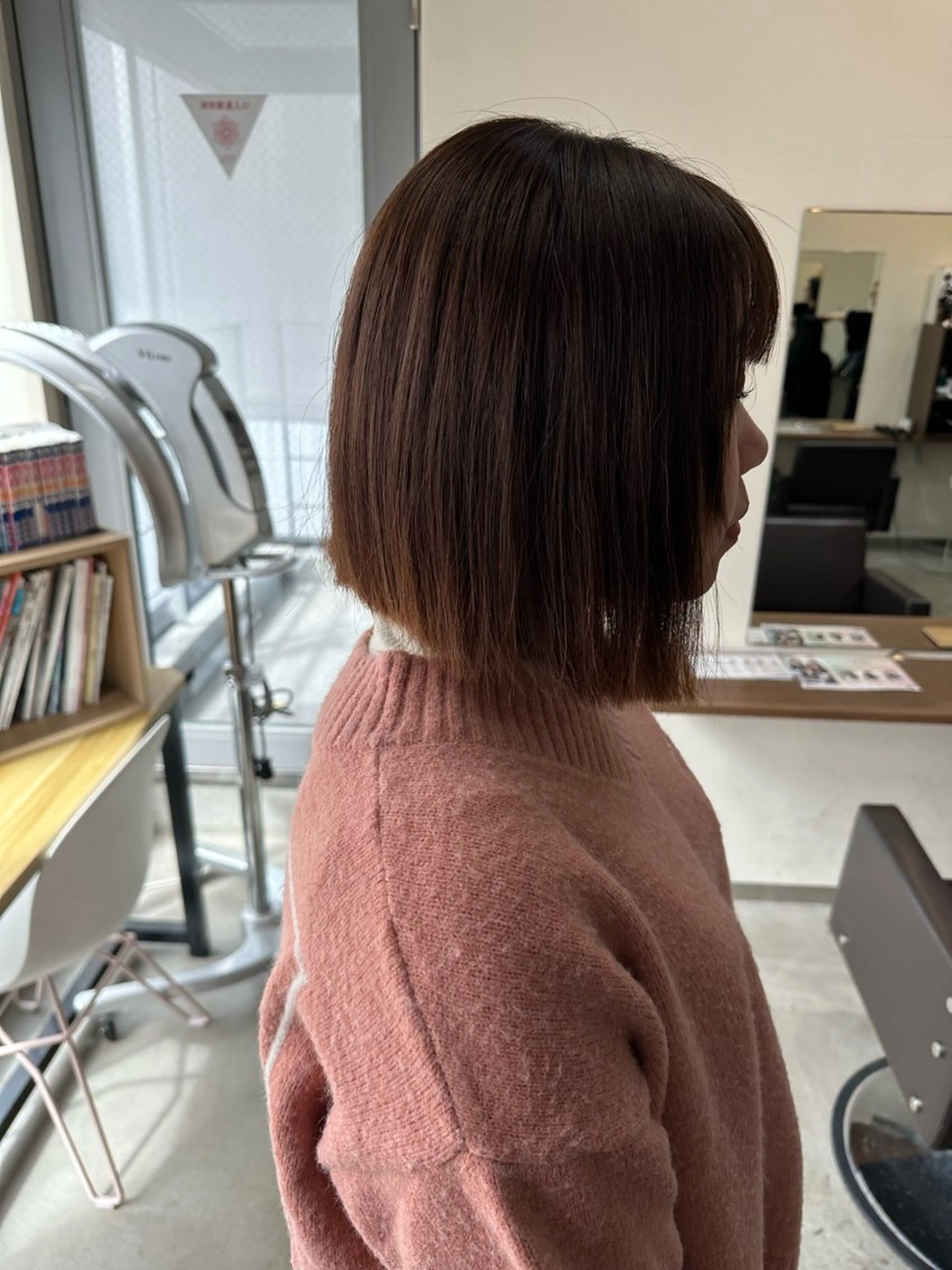 ショート カラー 切りっぱなしボブ ベージュカラー ボブ 巻けるケア縮毛矯正✨ ケアカラー✨山下のヘアスタイル