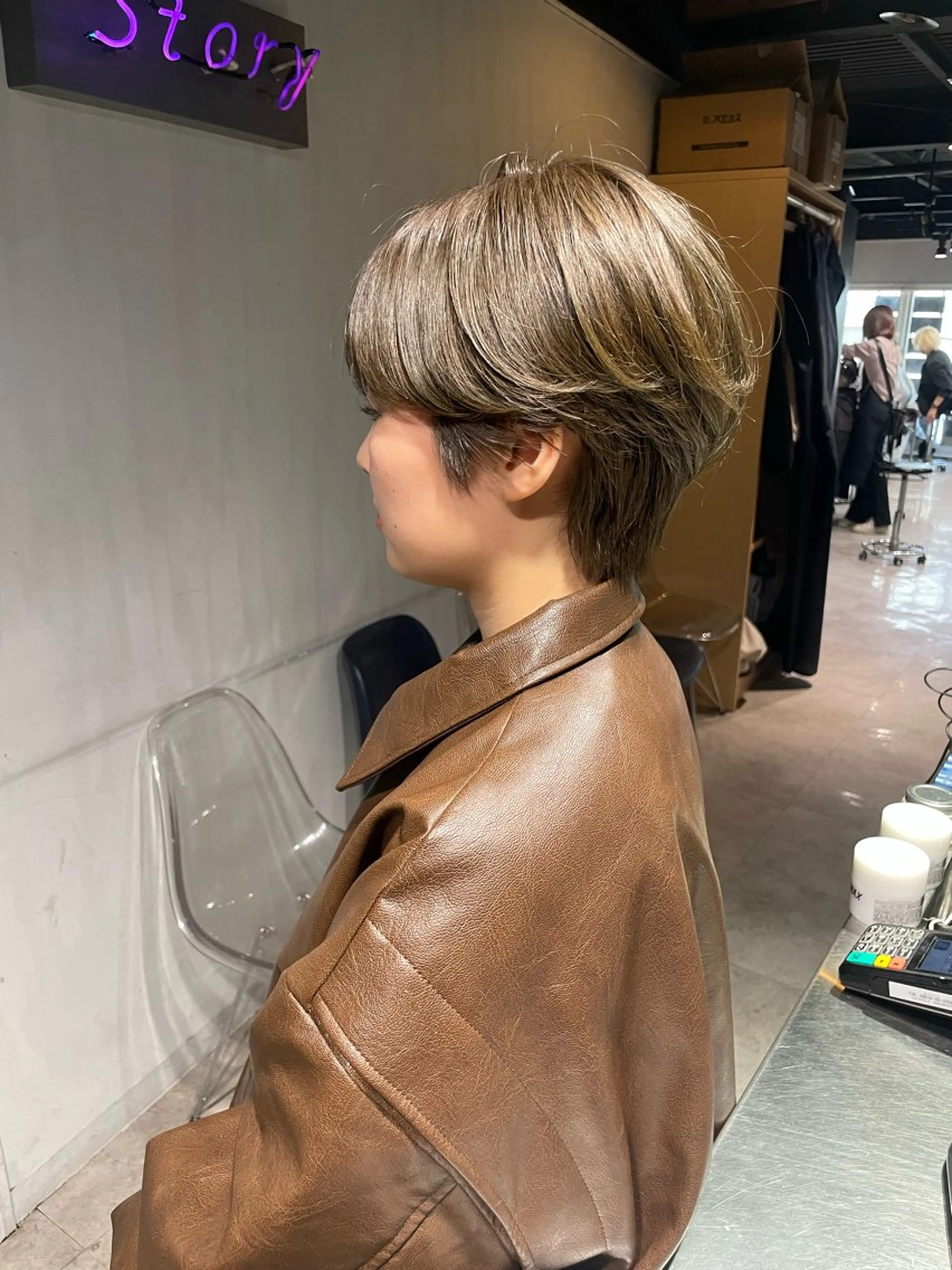 ショート カラー カット ヘアカラー トリートメント ヘッドスパ ヘアセット 🦋ハイトーンボブ ショート🦋トシキのヘアスタイル