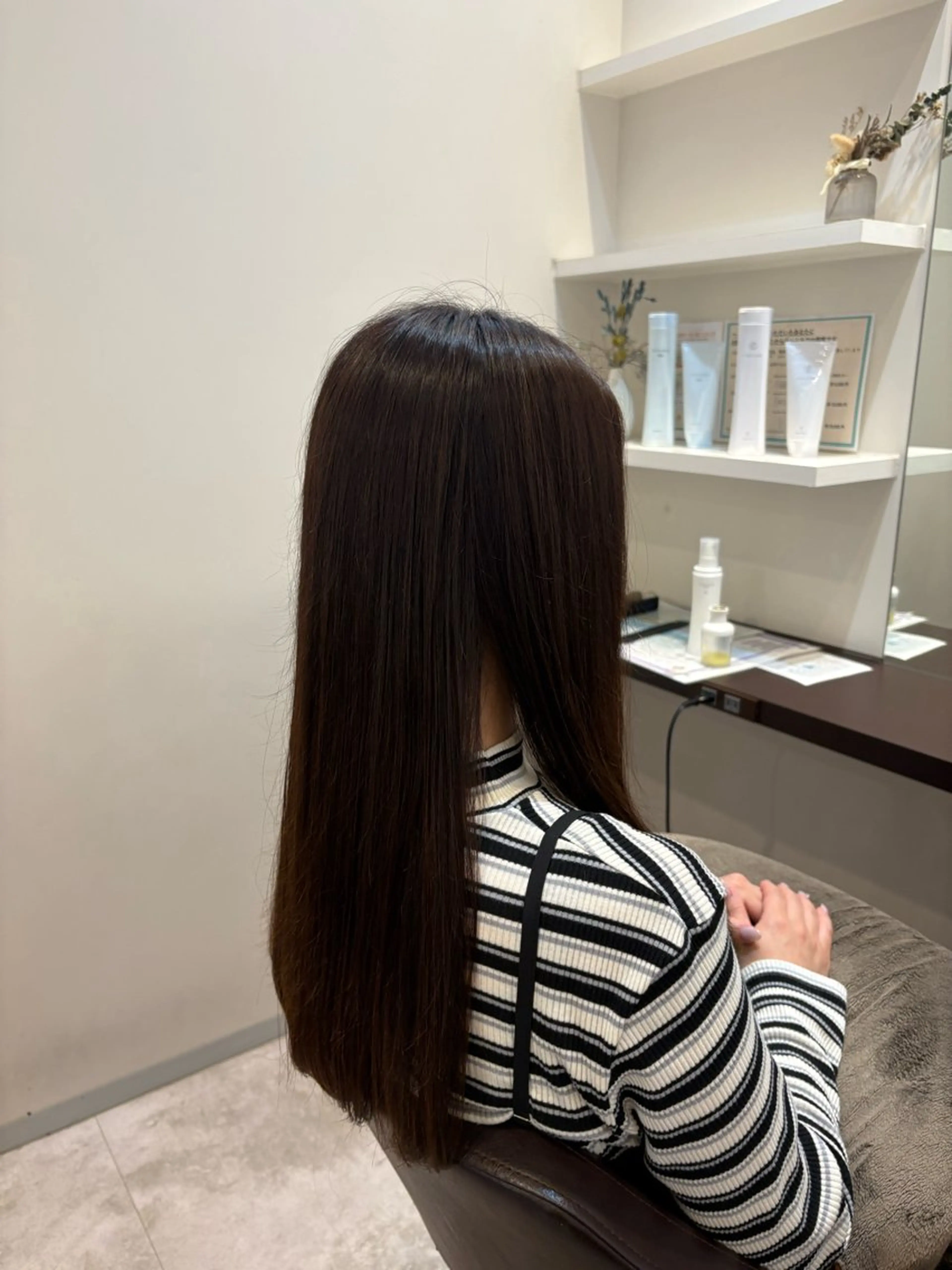 セミロング カット 縮毛矯正 山下 ちひろのヘアスタイル