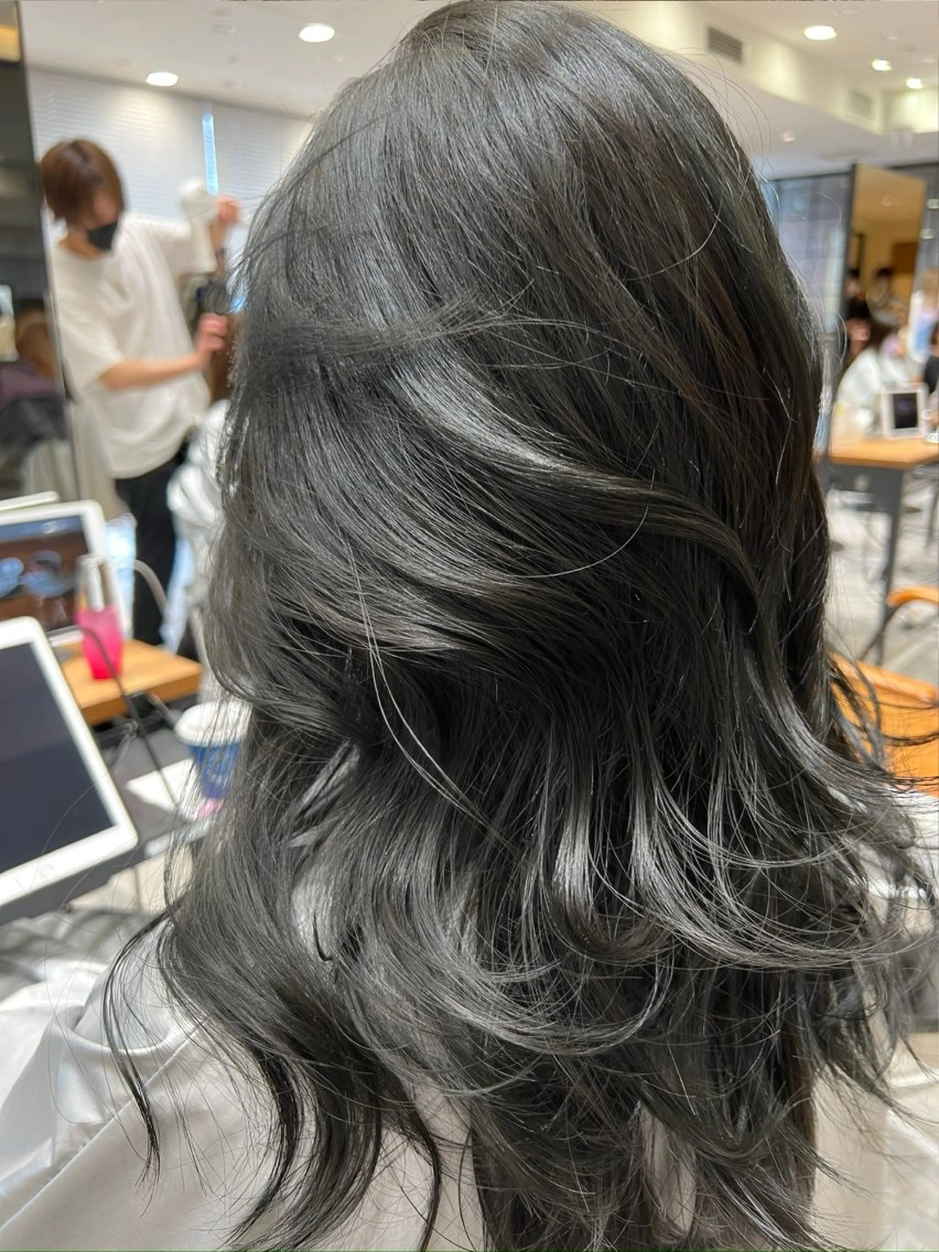 ロング カラー 韓国ヘア🇰🇷／ 艶カラー鈴木萌愛🩶のヘアスタイル