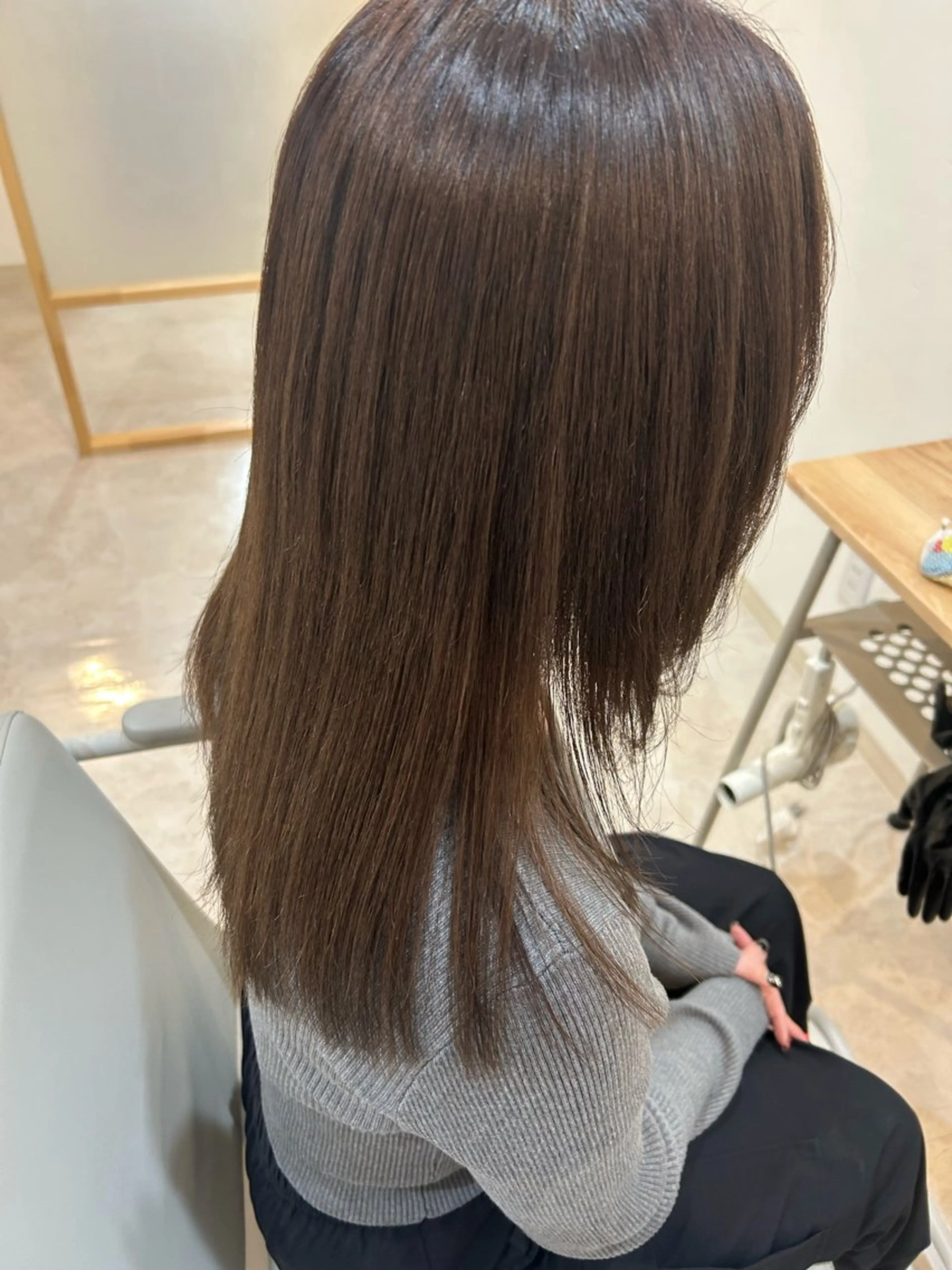 セミロング カラー 透明感カラー ヘアカラー 青木 優雅のヘアスタイル