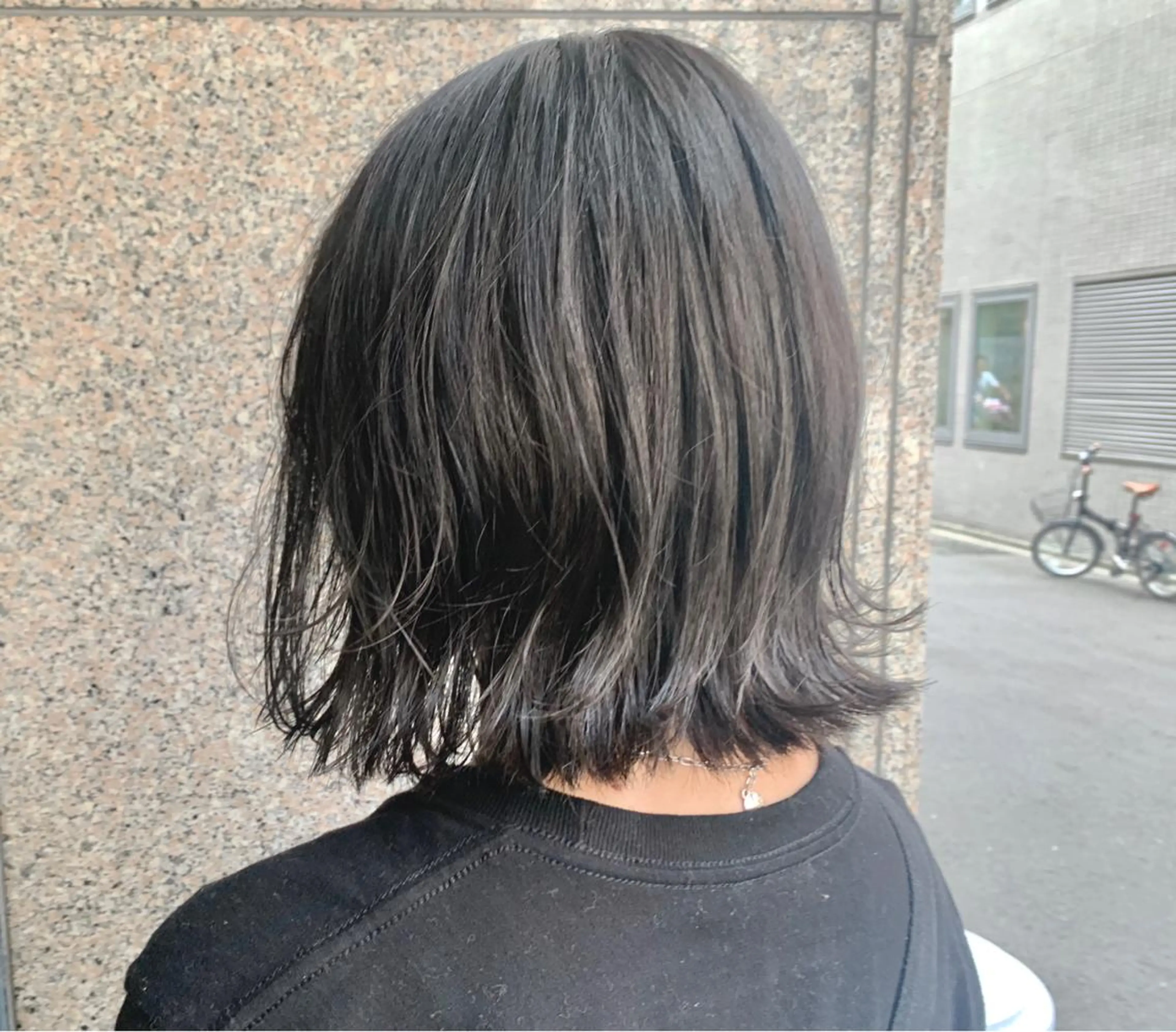 ミディアム カラー 宮永 智香のヘアスタイル