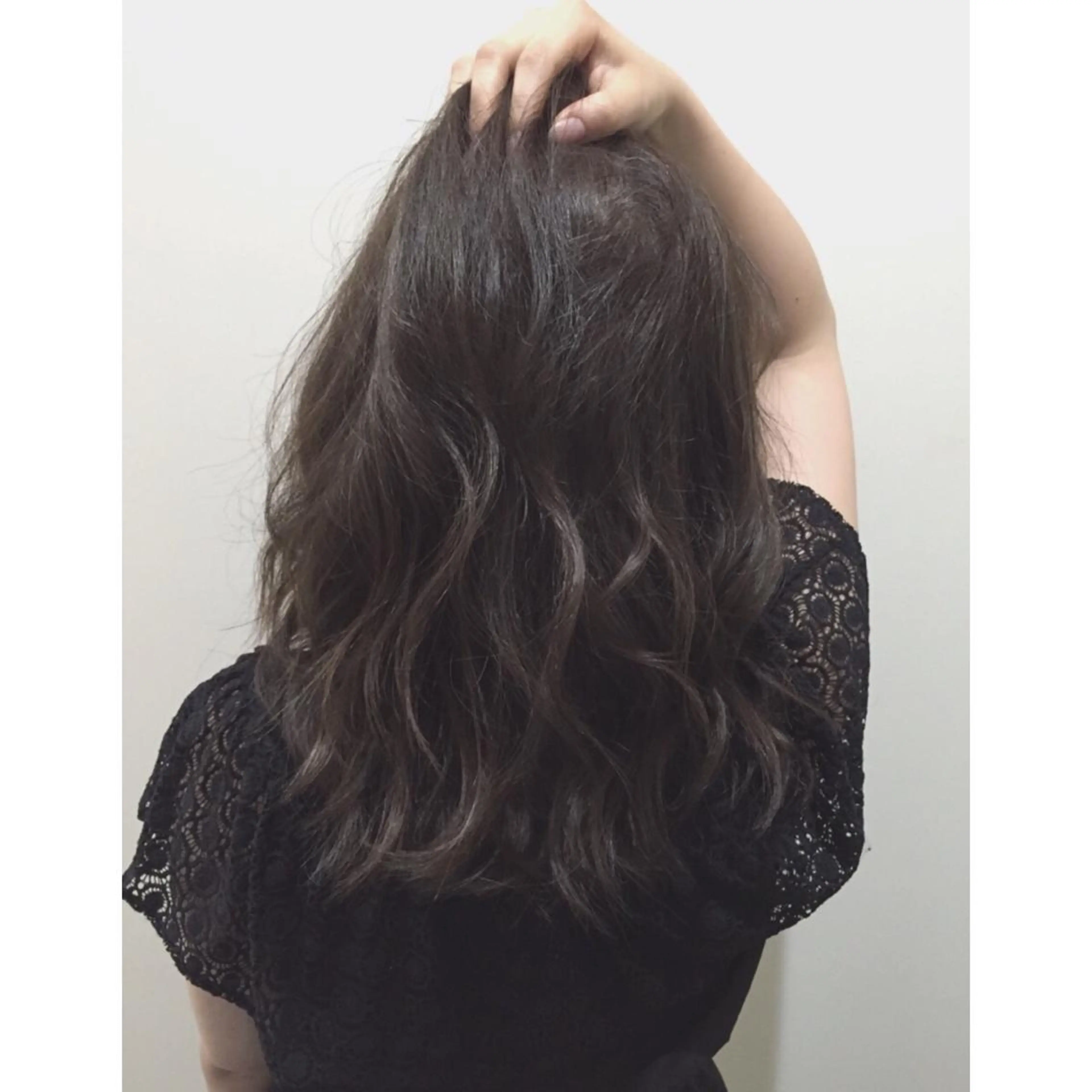 ロング カラー ヘアアレンジ グレージュ 福壽 優奈のヘアスタイル