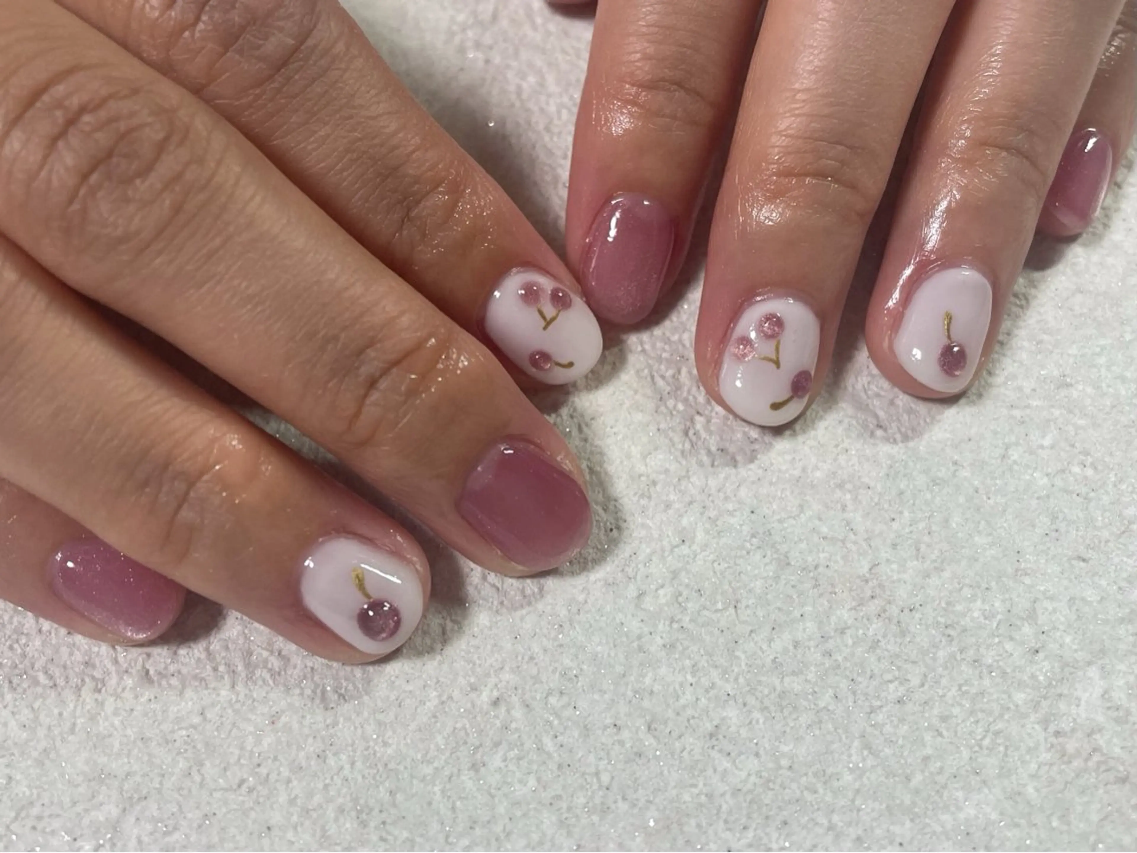 ネイル オーロラネイル フットネイル フレンチネイル ジェルネイル 韓国ネイル ハンドネイル kiki nail &brow二子玉川の眉毛・アイブロウイメージ