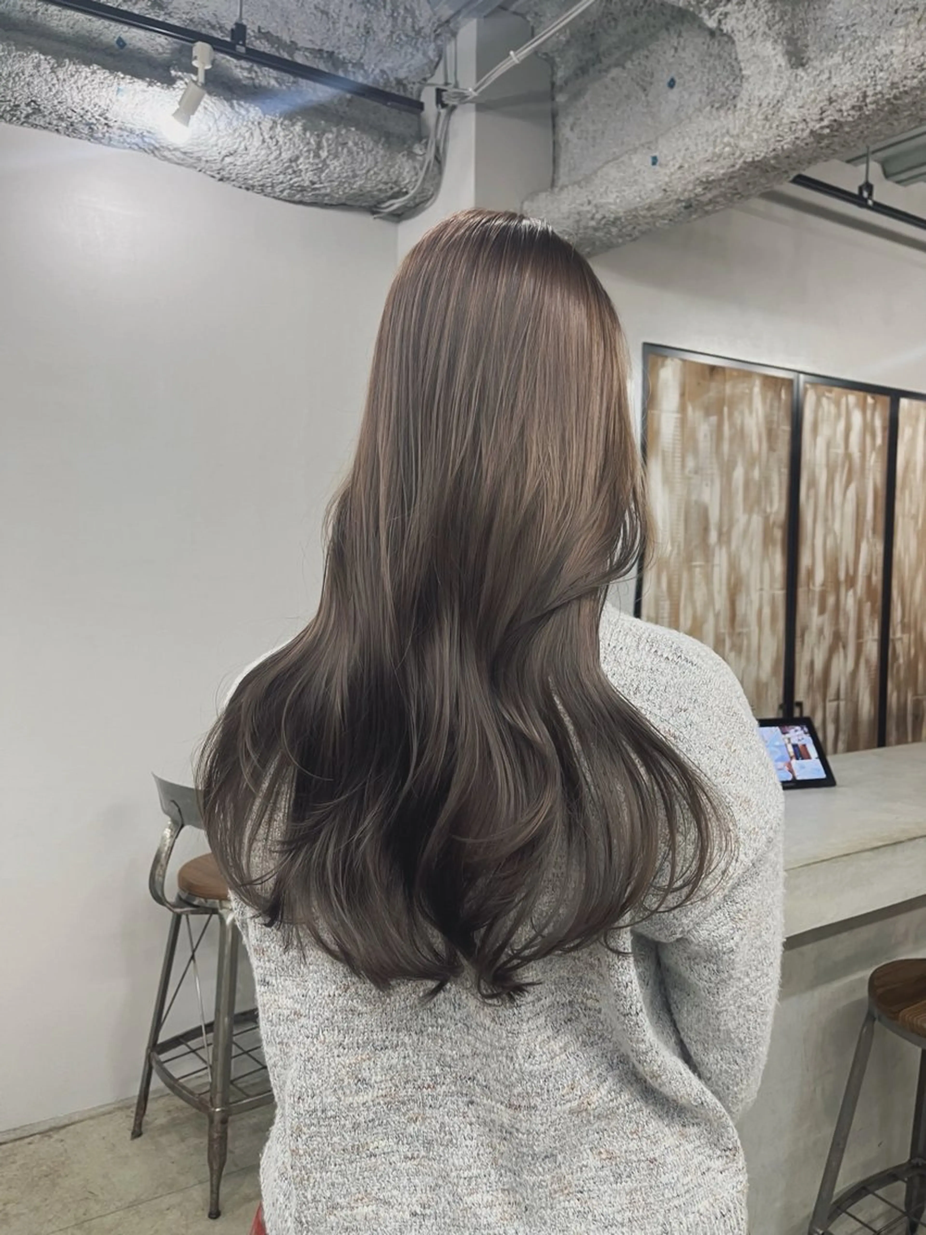 ロング カラー 透明感カラー ダブルカラー グレージュ ラベンダーカラー ラベンダーグレージュ カット ヘアカラー トリートメント ヘアセット 韓国ヘア🫧 KAZUTOのヘアスタイル