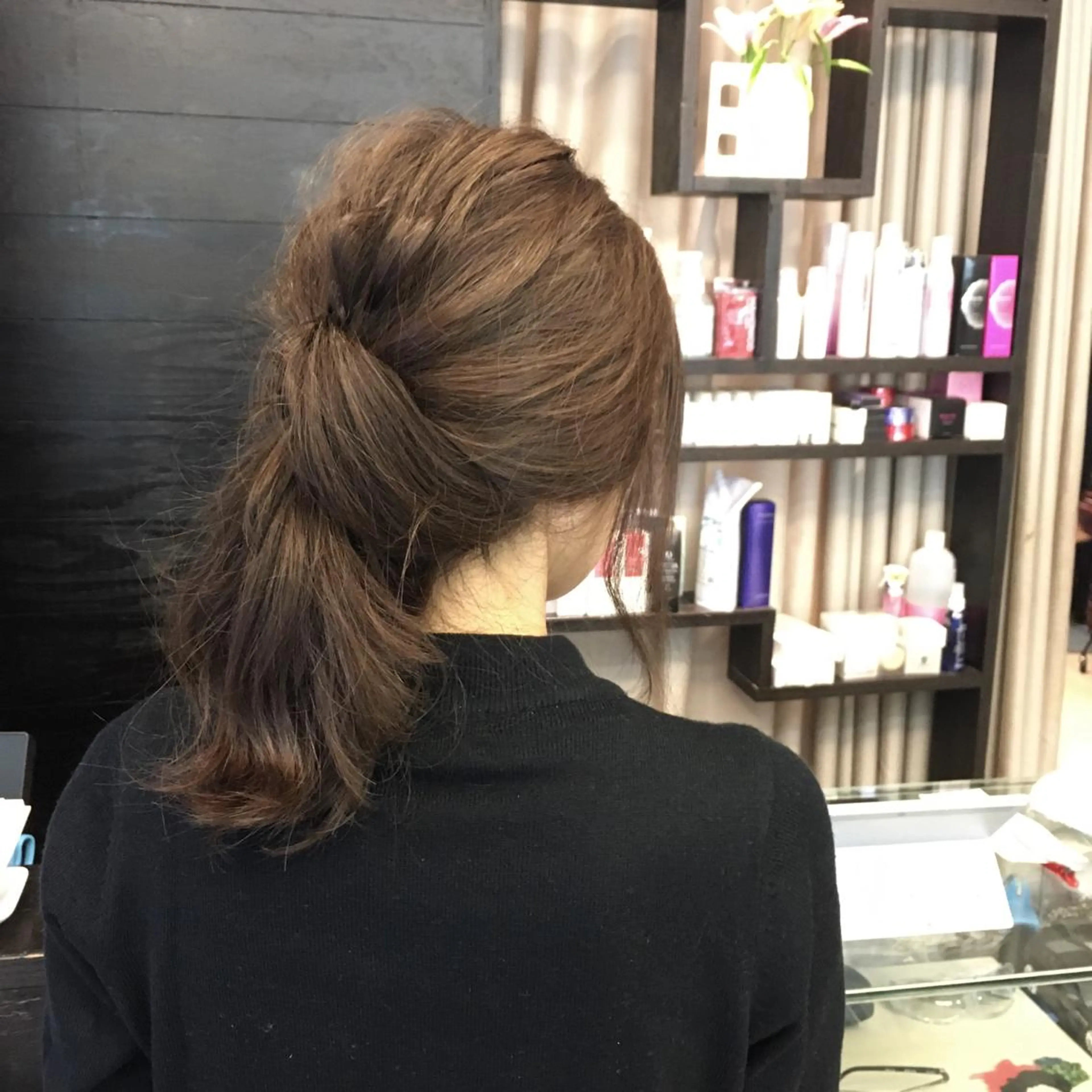 ミディアム セミロング カラー ヘアアレンジ グレージュ ハイライトカラー ハイライト Lien所属・西川 ヒロキのヘアスタイル