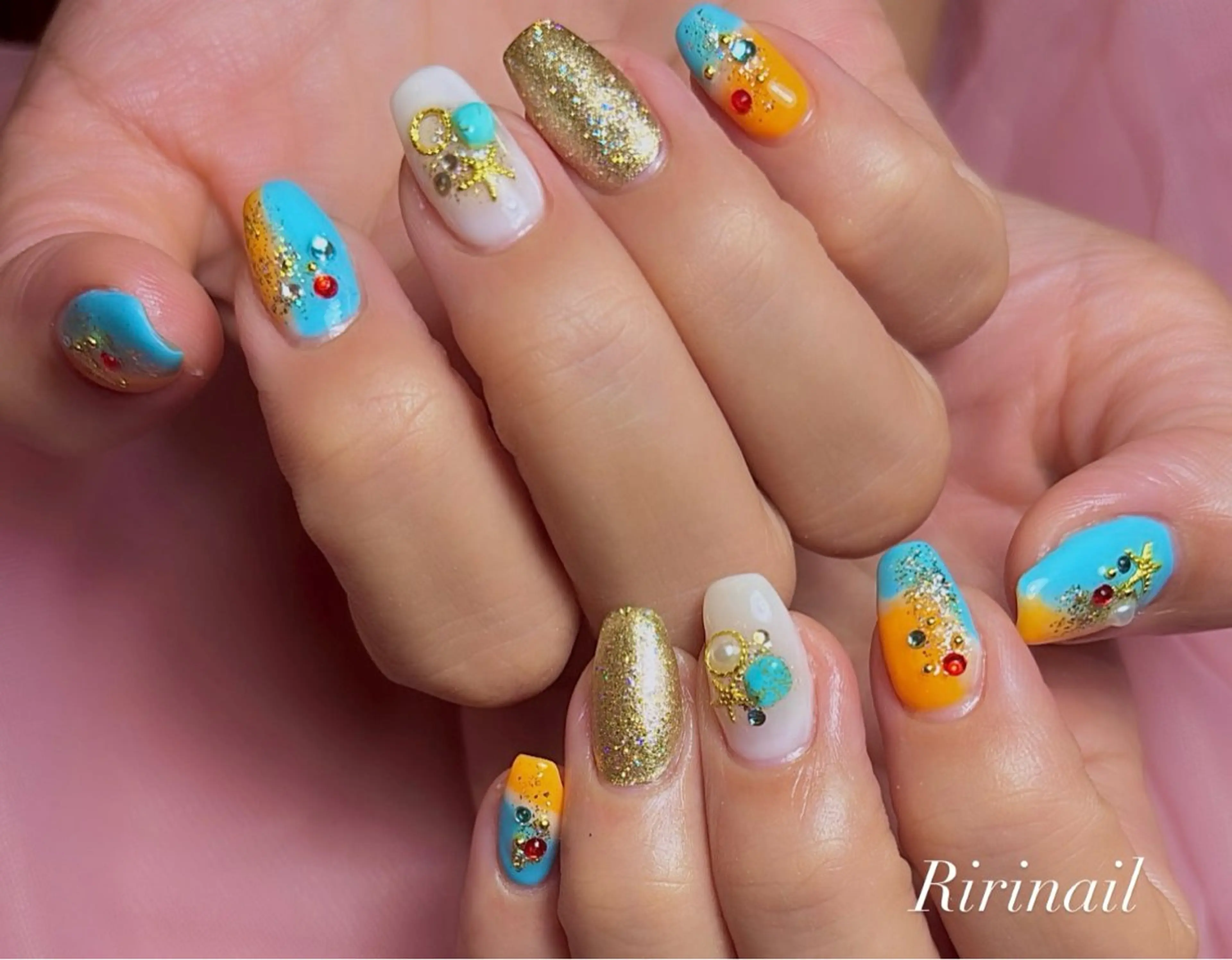 ネイル ハンドネイル 𝐁𝐞𝐥𝐥 𝐦𝐞のネイルデザイン