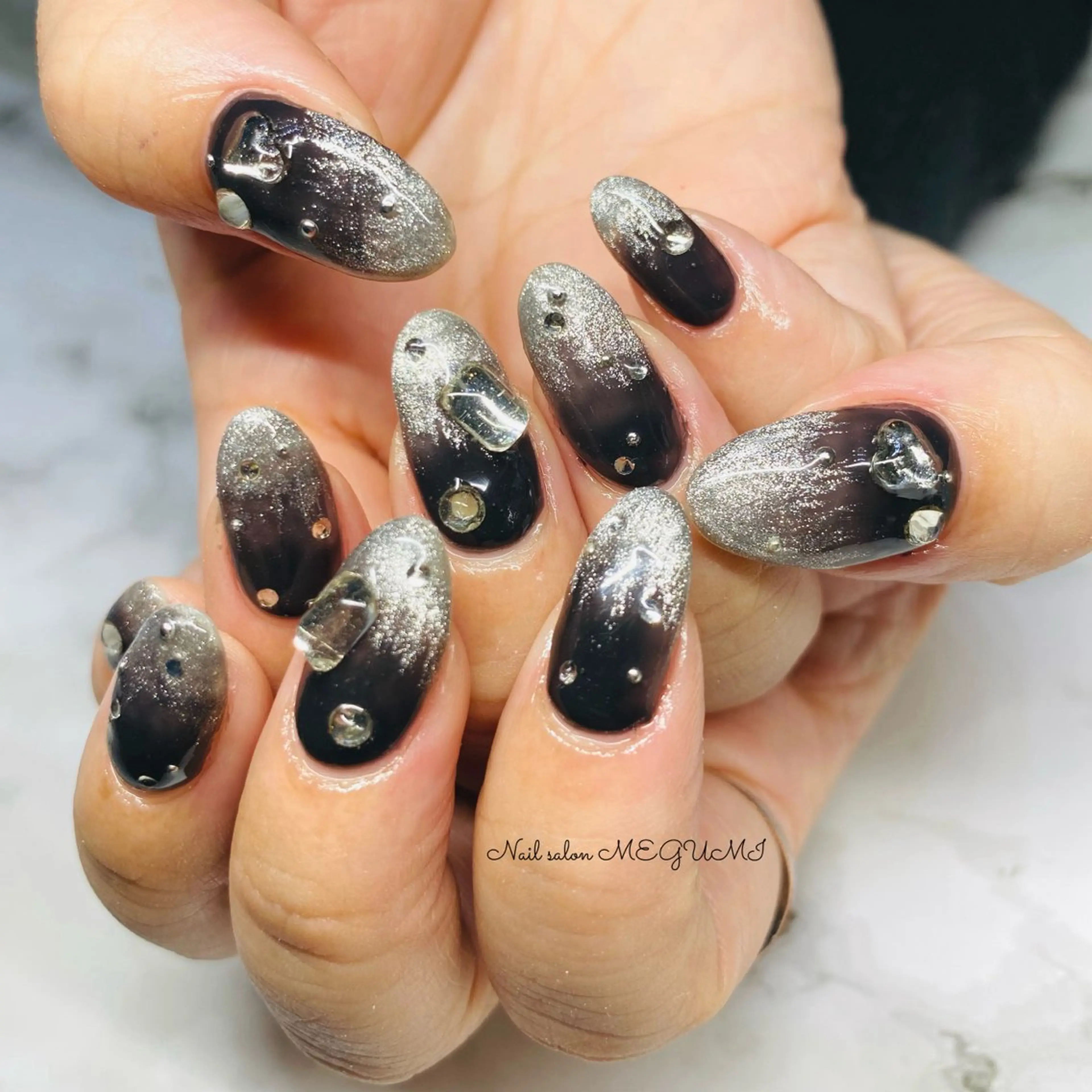 ネイル ゴージャス 持ち込み Nail salon MEGUMIのネイルデザイン