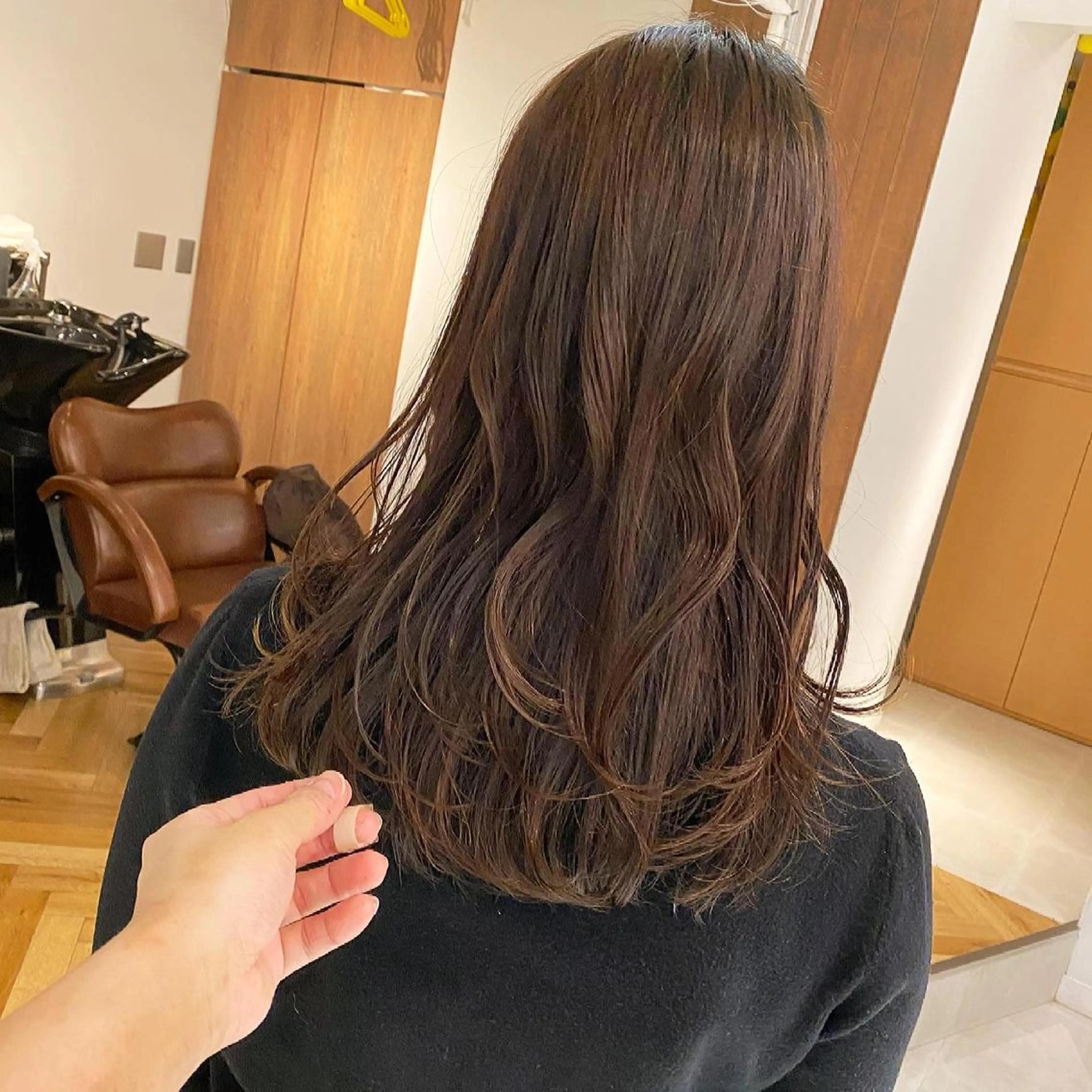 セミロング ヘアアレンジ レイヤーカット SALOWIN 池袋Suite店所属・髪質改善特化 安東駿介のヘアスタイル