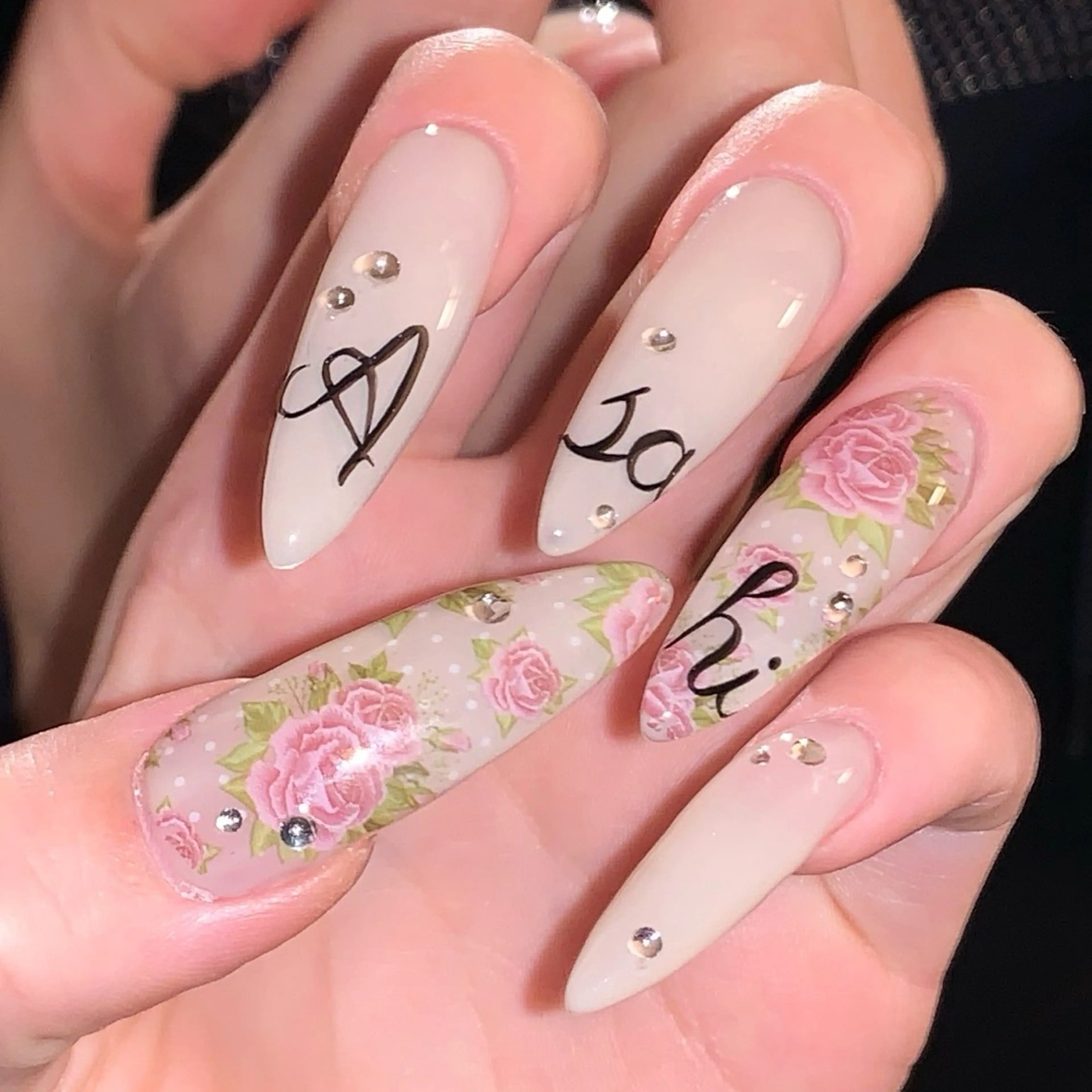 ネイル ハンドネイル schon所属・Schon Yuinaのネイルデザイン