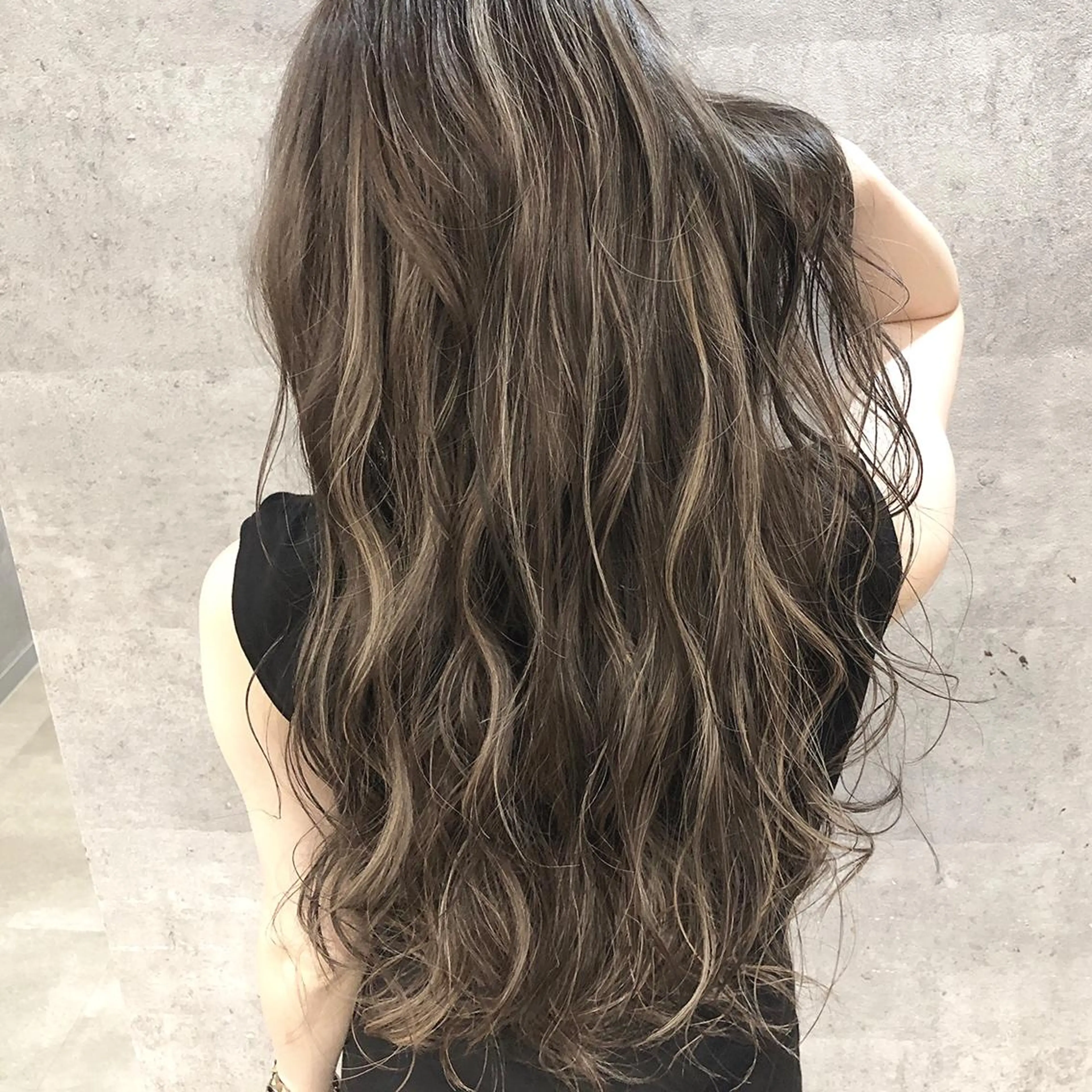 ロング カラー ハイライトカラー ハイライト MiL所属・✨ハイトーン✨ 濱田知孝のヘアスタイル