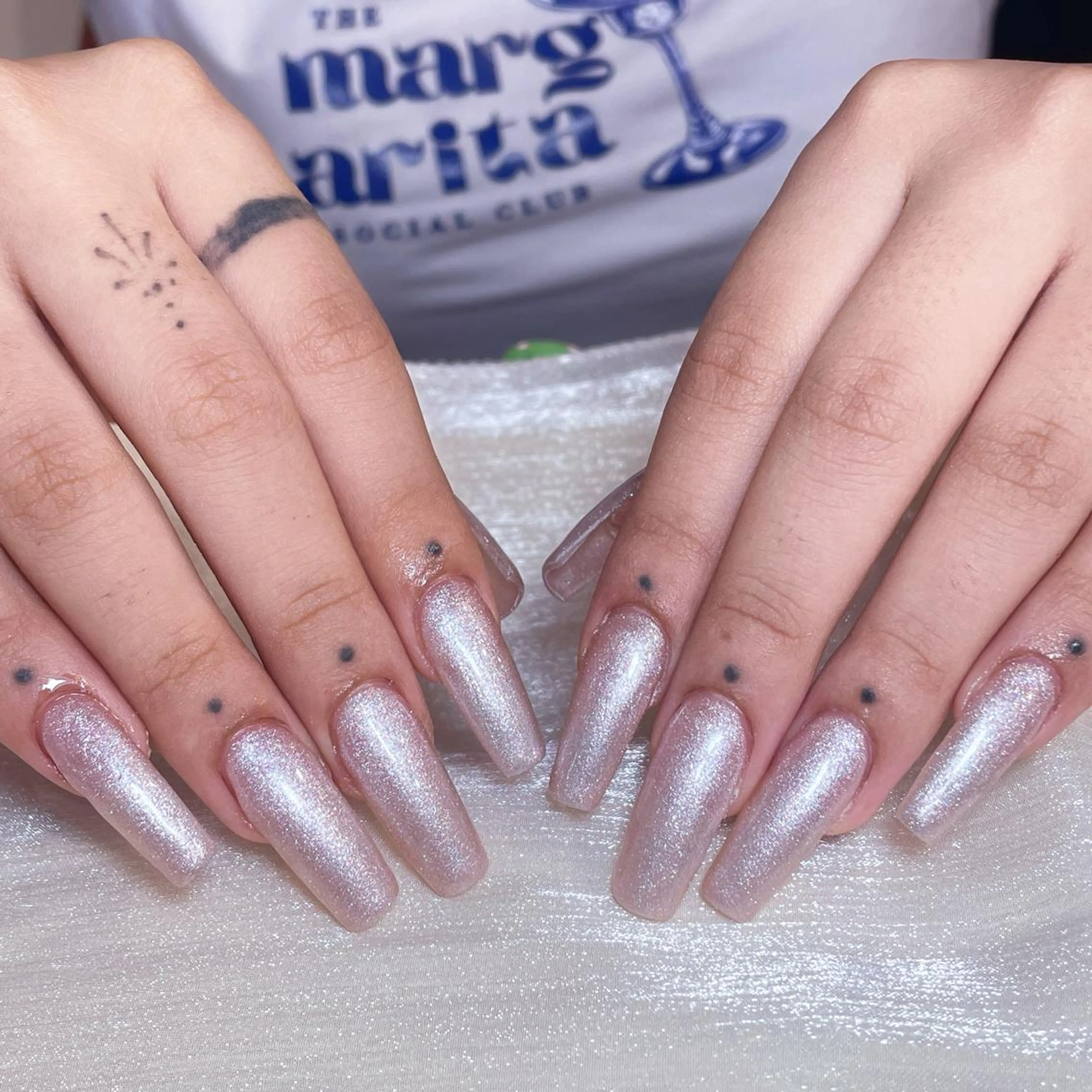 ネイル アートネイル オーロラネイル ガーリー キラキラネイル 韓国ネイル ハンドネイル diamond ♥のネイルデザイン