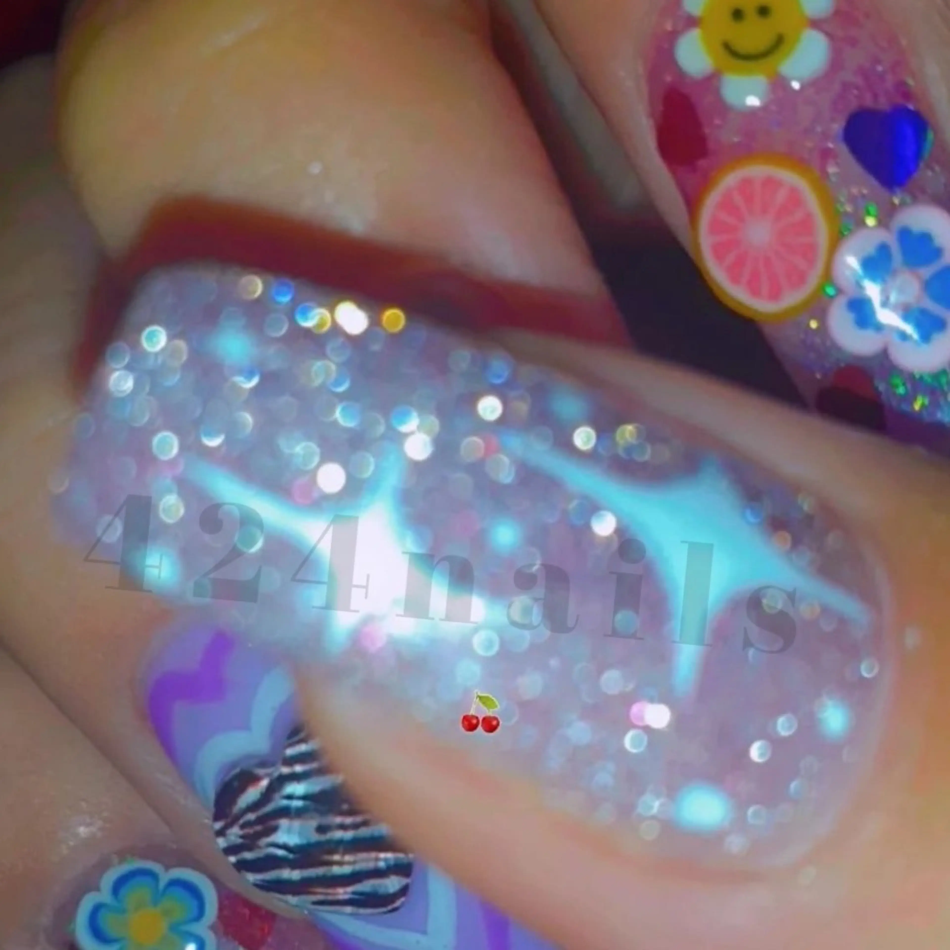 ネイル 424 nailsのネイルデザイン