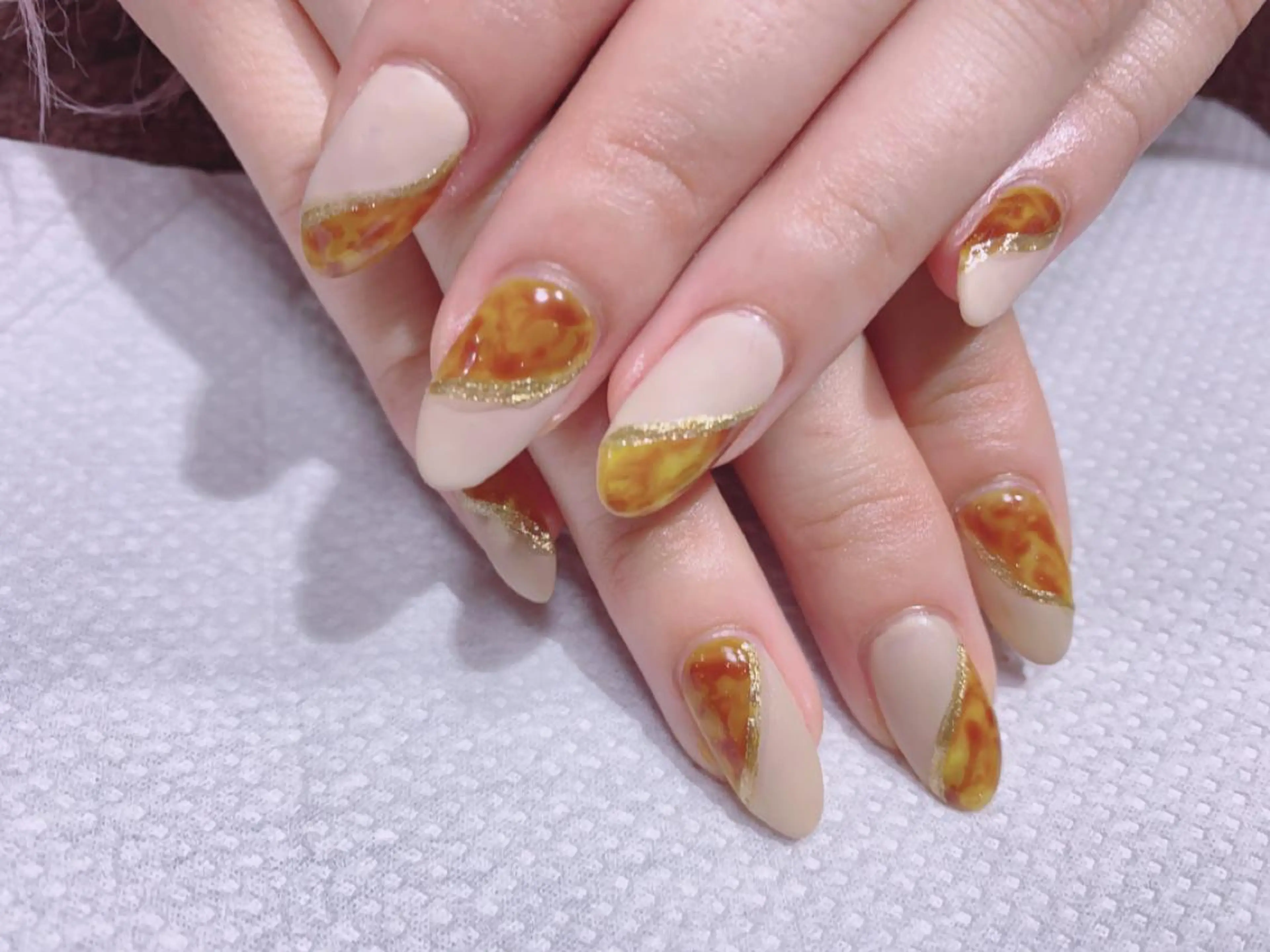 ネイル べっ甲ネイル ブラウン 長さ出し フットネイル フレンチネイル ハンドネイル リラネイル所属・福田 美代子のネイルデザイン