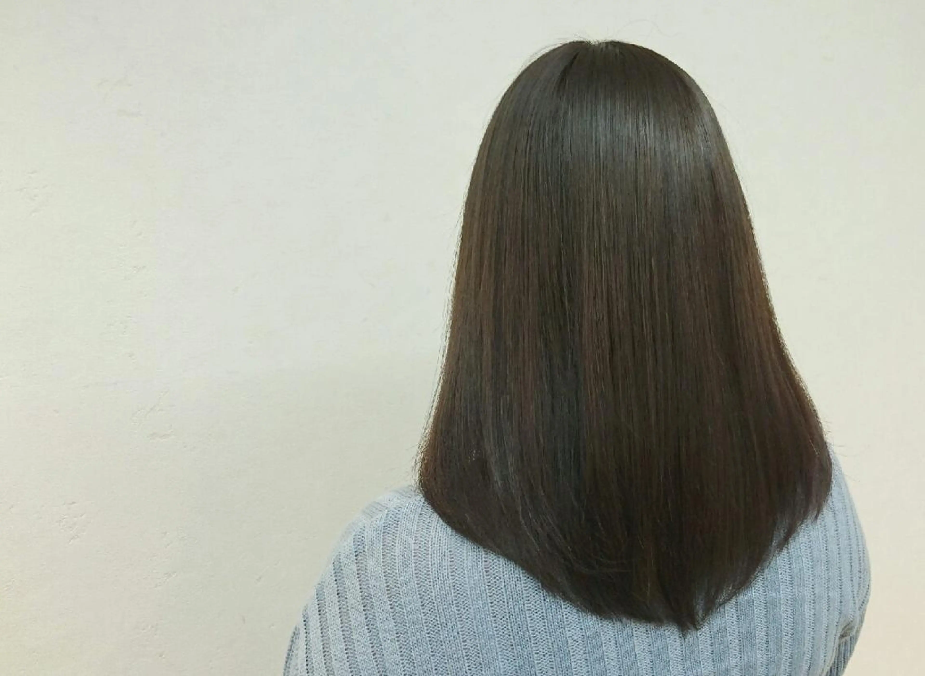 ロング カラー イルミナカラー 透明感ハイライト◎ 伊藤夏海のヘアスタイル